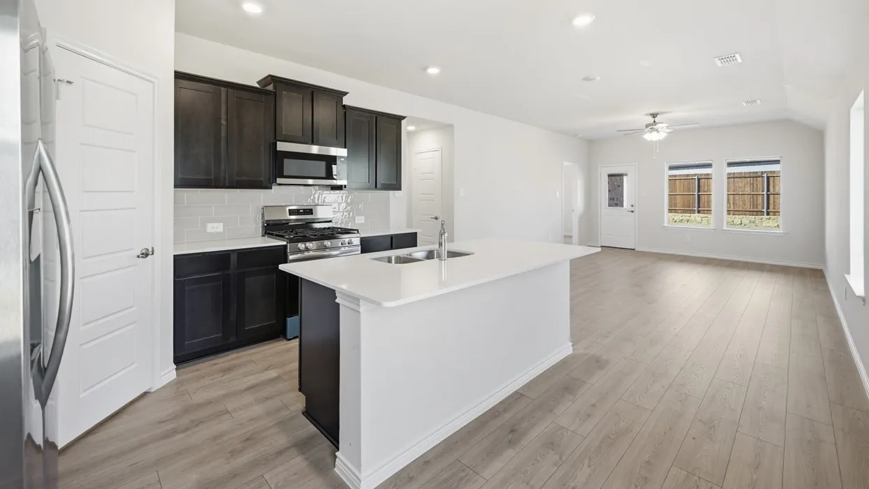 Single Family Residence For Sale in Collin County , 2025 Whispering Lane, Celina, Texas 75009, 3 Bedroom, 2 Bathroom, 2 Garage spaces, 1,335 Sqft, built in 2026, mls#21329719, Real Estate Agent in Celina, Homes For Sale in Collin county, Homes For Sale in Celina, Realtor in Celina Texas, Real Estate Brokerage Independent Realty Texas, Luminita Cordes Realtor