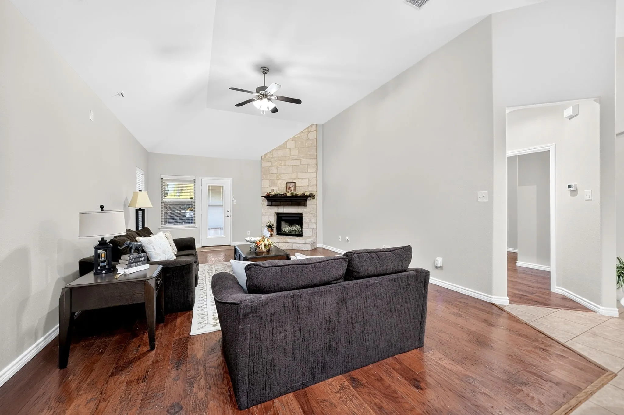 Single Family Residence For Sale in Denton County , 11205 Gibbons Creek Drive, Frisco, Texas 75036, 3 Bedroom, 2 Bathroom, 2 Garage spaces, 2,122 Sqft, built in 2014, mls#21329656, Real Estate Agent in Frisco, Homes For Sale in Denton county, Homes For Sale in Frisco, Realtor in Frisco Texas, Real Estate Brokerage Independent Realty Texas, Luminita Cordes Realtor