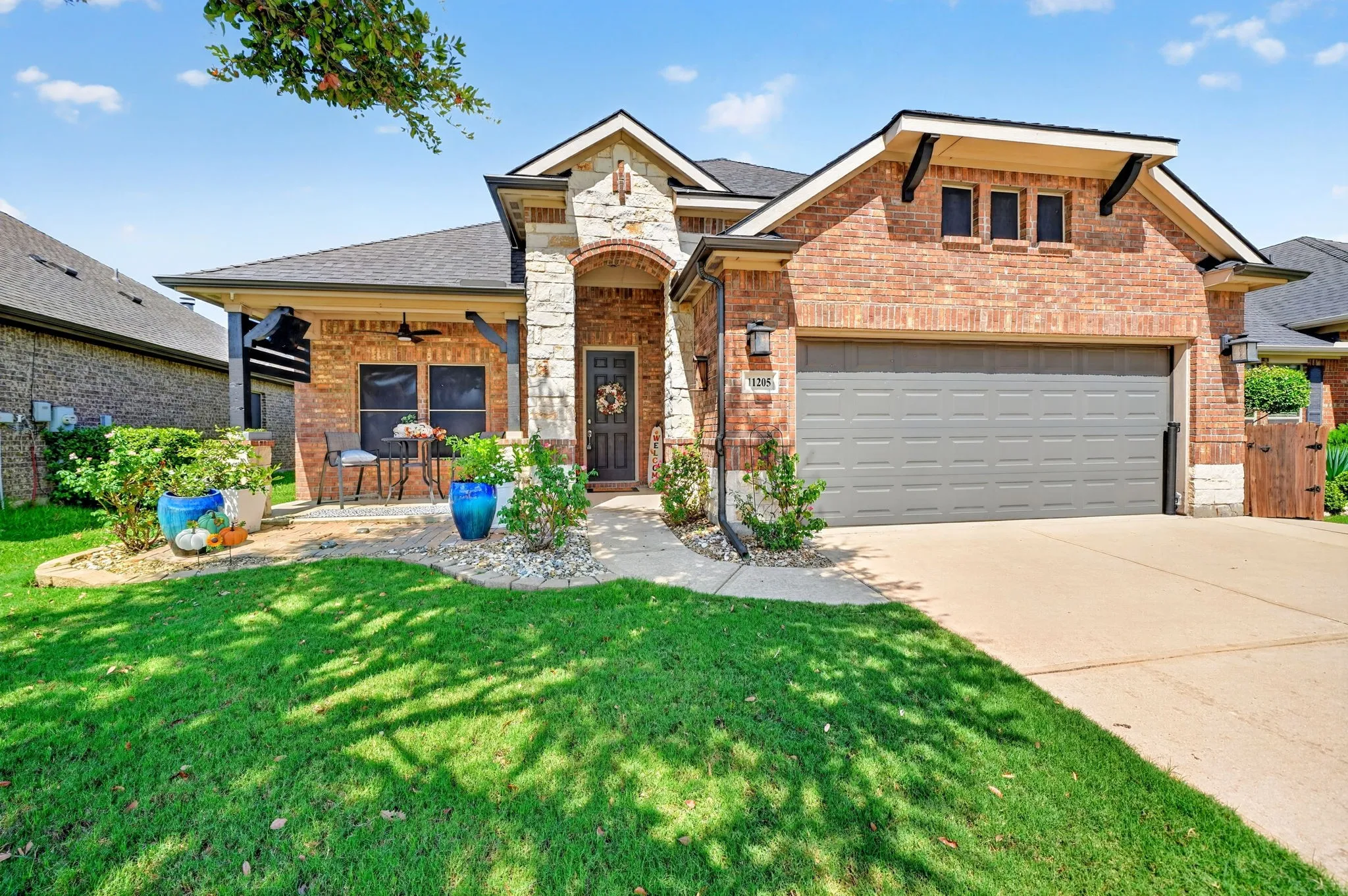 Single Family Residence For Sale in Denton County , 11205 Gibbons Creek Drive, Frisco, Texas 75036, 3 Bedroom, 2 Bathroom, 2 Garage spaces, 2,122 Sqft, built in 2014, mls#21329656, Real Estate Agent in Frisco, Homes For Sale in Denton county, Homes For Sale in Frisco, Realtor in Frisco Texas, Real Estate Brokerage Independent Realty Texas, Luminita Cordes Realtor