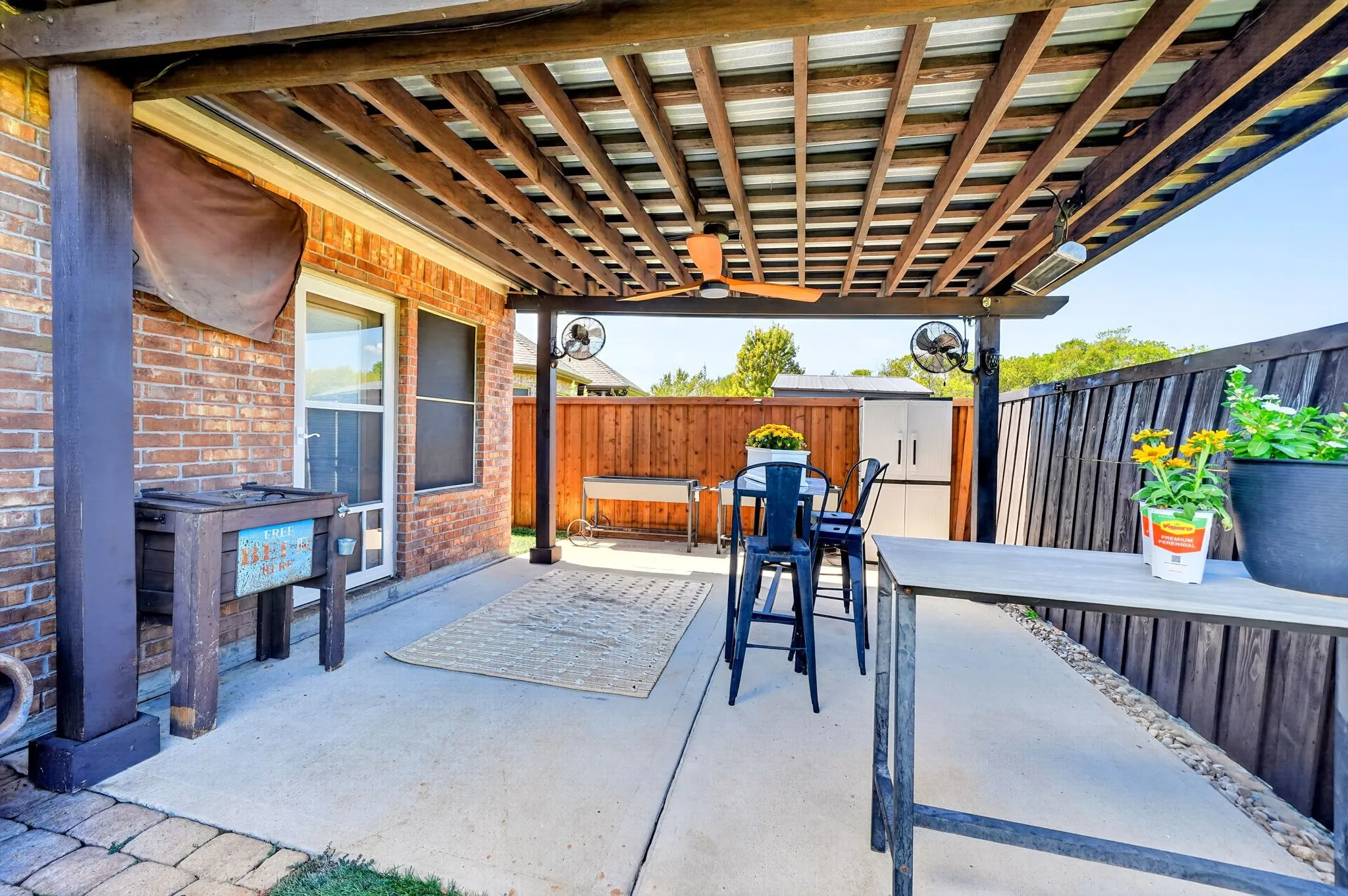 Single Family Residence For Sale in Denton County , 11205 Gibbons Creek Drive, Frisco, Texas 75036, 3 Bedroom, 2 Bathroom, 2 Garage spaces, 2,122 Sqft, built in 2014, mls#21329656, Real Estate Agent in Frisco, Homes For Sale in Denton county, Homes For Sale in Frisco, Realtor in Frisco Texas, Real Estate Brokerage Independent Realty Texas, Luminita Cordes Realtor