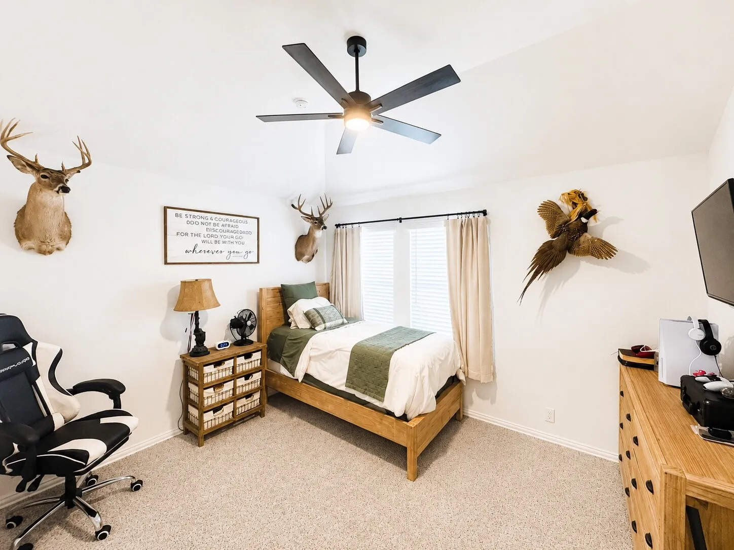 Single Family Residence For Sale in Johnson County , 7709 Gatevine Avenue, Joshua, Texas 76058, 4 Bedroom, 3 Bathroom, 2 Garage spaces, 2,333 Sqft, built in 2025, mls#21329475, Real Estate Agent in Joshua, Homes For Sale in Johnson county, Homes For Sale in Joshua, Realtor in Joshua Texas, Real Estate Brokerage Independent Realty Texas, Luminita Cordes Realtor