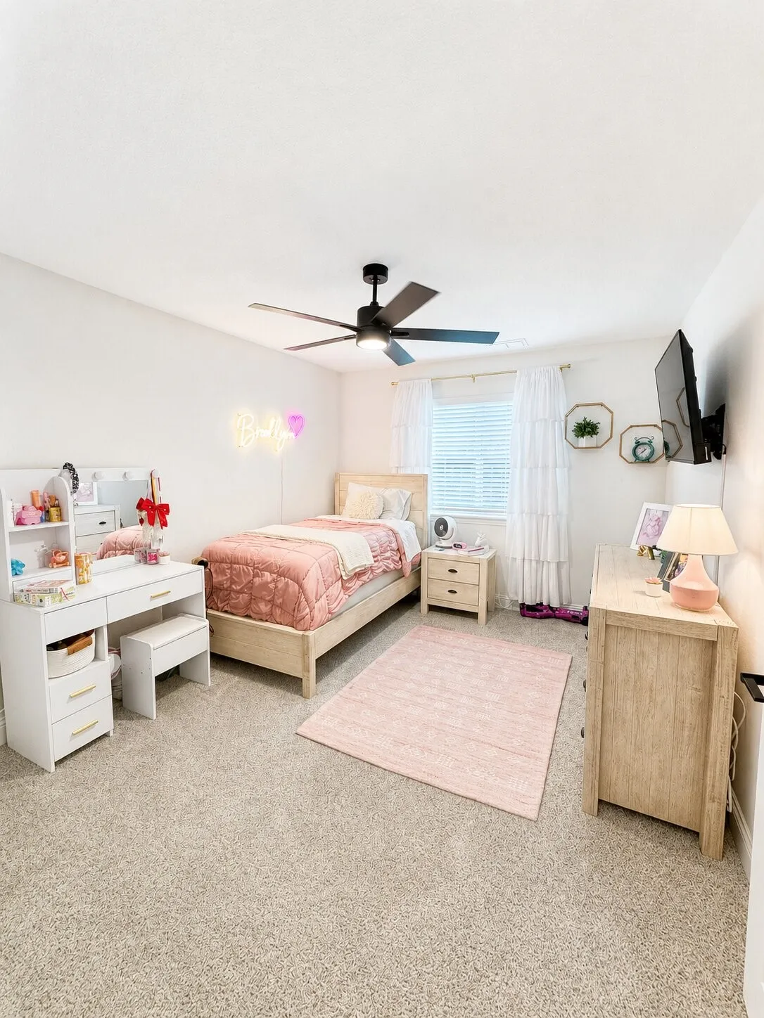 Single Family Residence For Sale in Johnson County , 7709 Gatevine Avenue, Joshua, Texas 76058, 4 Bedroom, 3 Bathroom, 2 Garage spaces, 2,333 Sqft, built in 2025, mls#21329475, Real Estate Agent in Joshua, Homes For Sale in Johnson county, Homes For Sale in Joshua, Realtor in Joshua Texas, Real Estate Brokerage Independent Realty Texas, Luminita Cordes Realtor