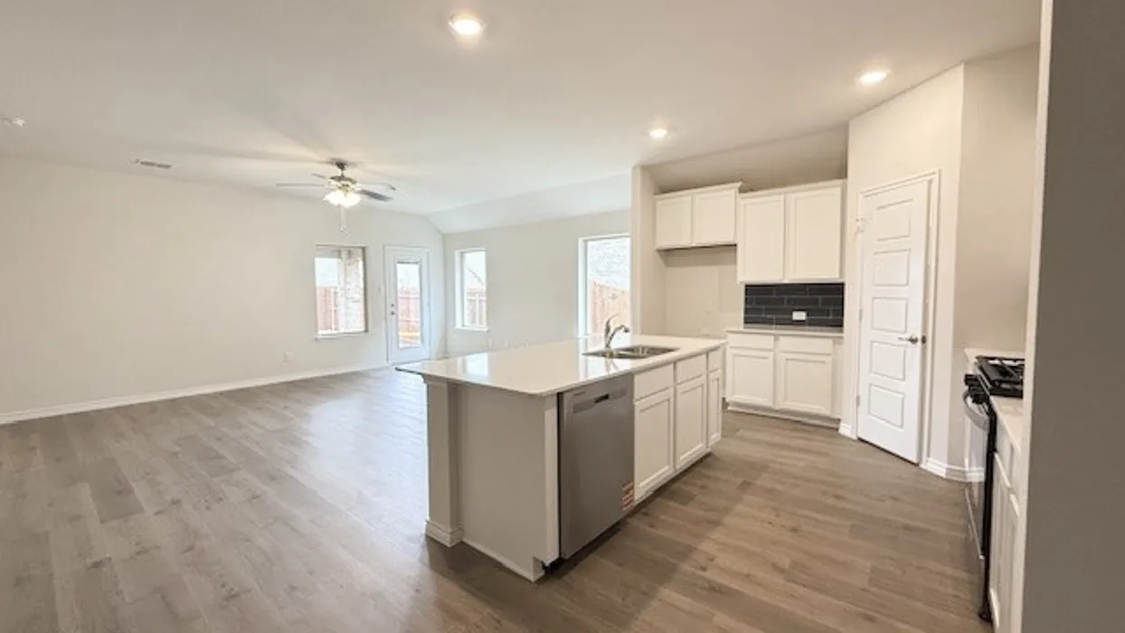 Single Family Residence For Sale in Collin County , 2012 Willow Drift Street, Celina, Texas 75009, 4 Bedroom, 3 Bathroom, 2 Garage spaces, 2,060 Sqft, built in 2026, mls#21329733, Real Estate Agent in Celina, Homes For Sale in Collin county, Homes For Sale in Celina, Realtor in Celina Texas, Real Estate Brokerage Independent Realty Texas, Luminita Cordes Realtor