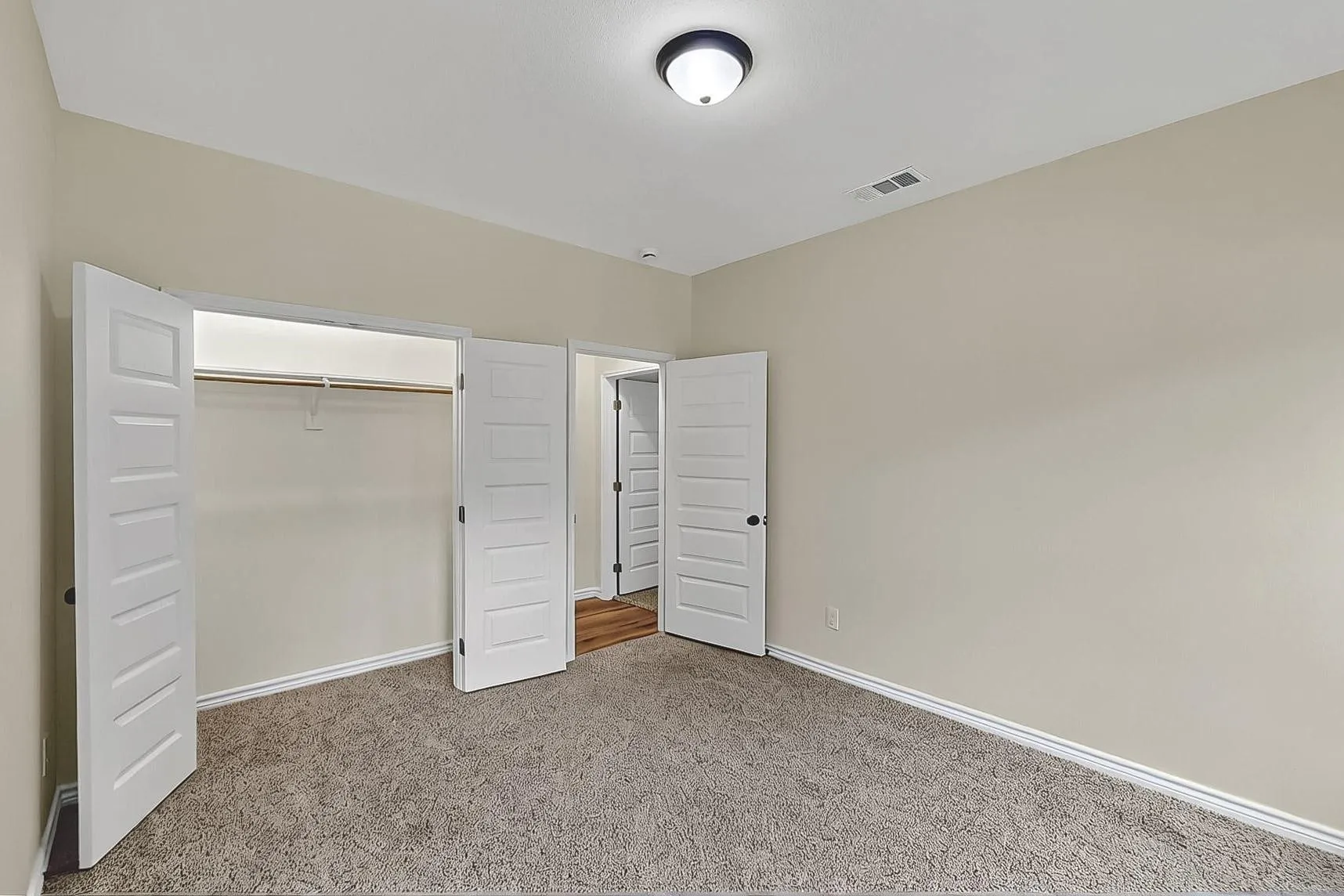 Single Family Residence For Rent in Hopkins County , 415 Martin Luther King Jr Street, Sulphur Springs, Texas 75482, 3 Bedroom, 2 Bathroom, 2 Garage spaces, 1,589 Sqft, built in 2025, mls#21329683, Real Estate Agent in Sulphur Springs, Homes For Rent in Hopkins county, Homes For Rent in Sulphur Springs, Realtor in Sulphur Springs Texas, Real Estate Brokerage Independent Realty Texas, Luminita Cordes Realtor