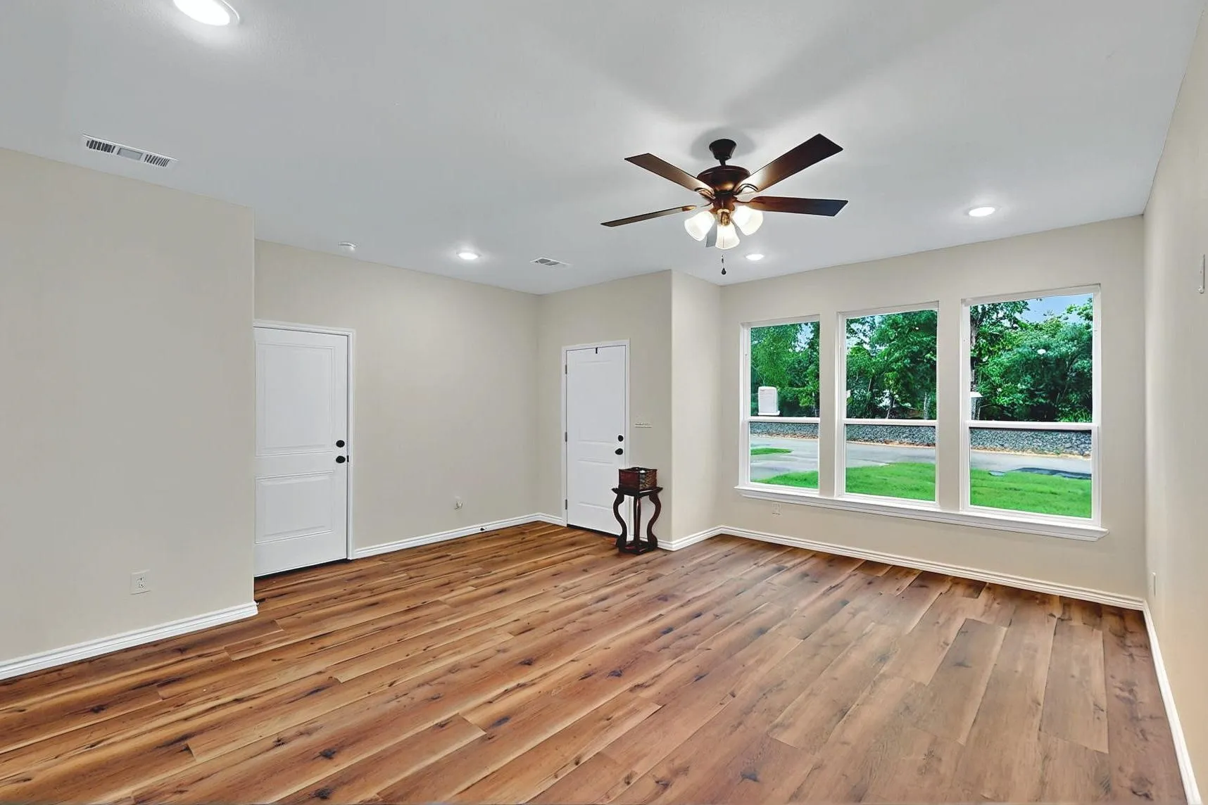 Single Family Residence For Rent in Hopkins County , 415 Martin Luther King Jr Street, Sulphur Springs, Texas 75482, 3 Bedroom, 2 Bathroom, 2 Garage spaces, 1,589 Sqft, built in 2025, mls#21329683, Real Estate Agent in Sulphur Springs, Homes For Rent in Hopkins county, Homes For Rent in Sulphur Springs, Realtor in Sulphur Springs Texas, Real Estate Brokerage Independent Realty Texas, Luminita Cordes Realtor