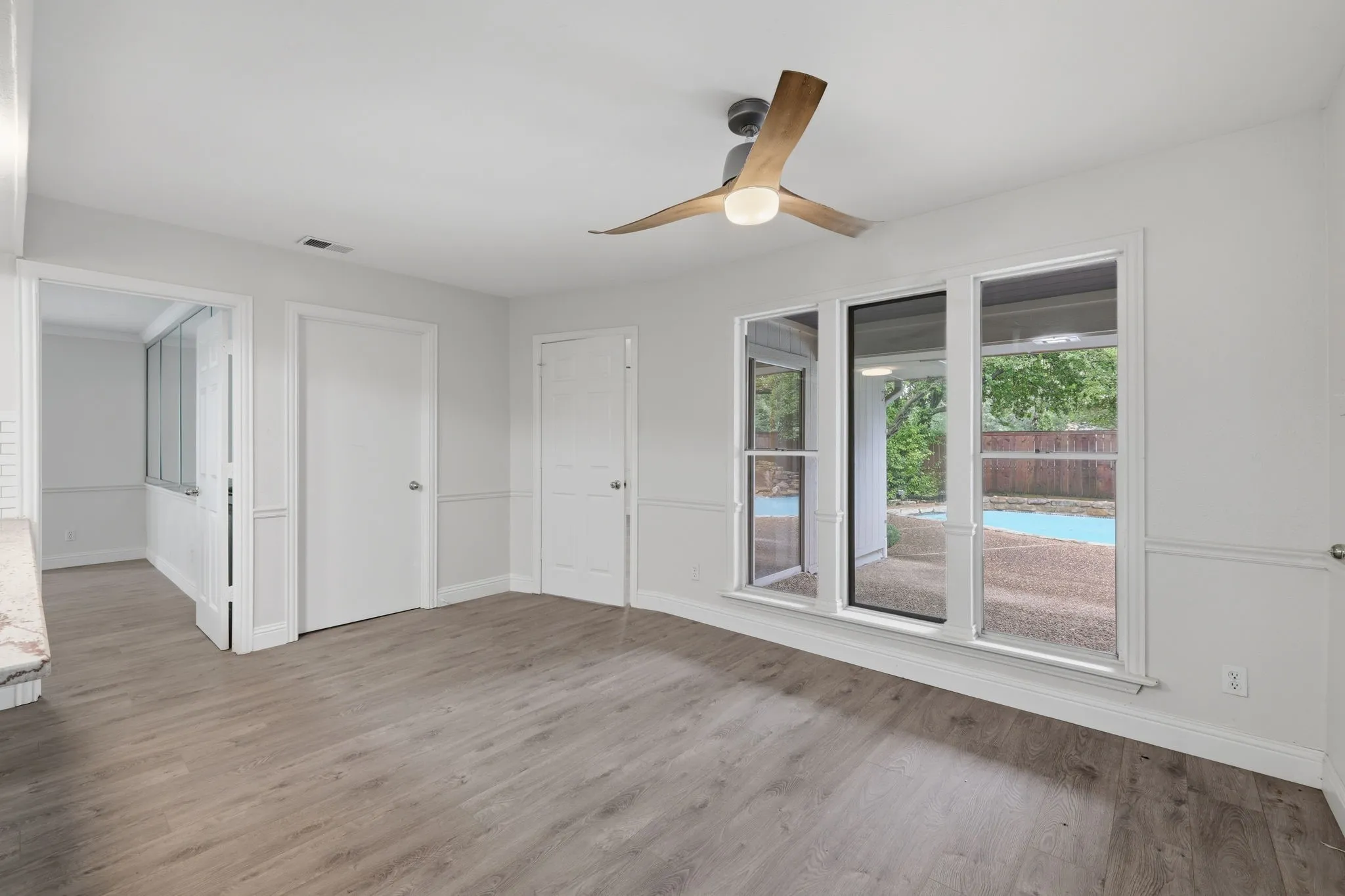 Single Family Residence For Rent in Dallas County , 6908 Heatherknoll Drive, Dallas, Texas 75248, 4 Bedroom, 3 Bathroom, 2 Garage spaces, 2,576 Sqft, built in 1973, mls#21329744, Real Estate Agent in Dallas, Homes For Rent in Dallas county, Homes For Rent in Dallas, Realtor in Dallas Texas, Real Estate Brokerage Independent Realty Texas, Luminita Cordes Realtor