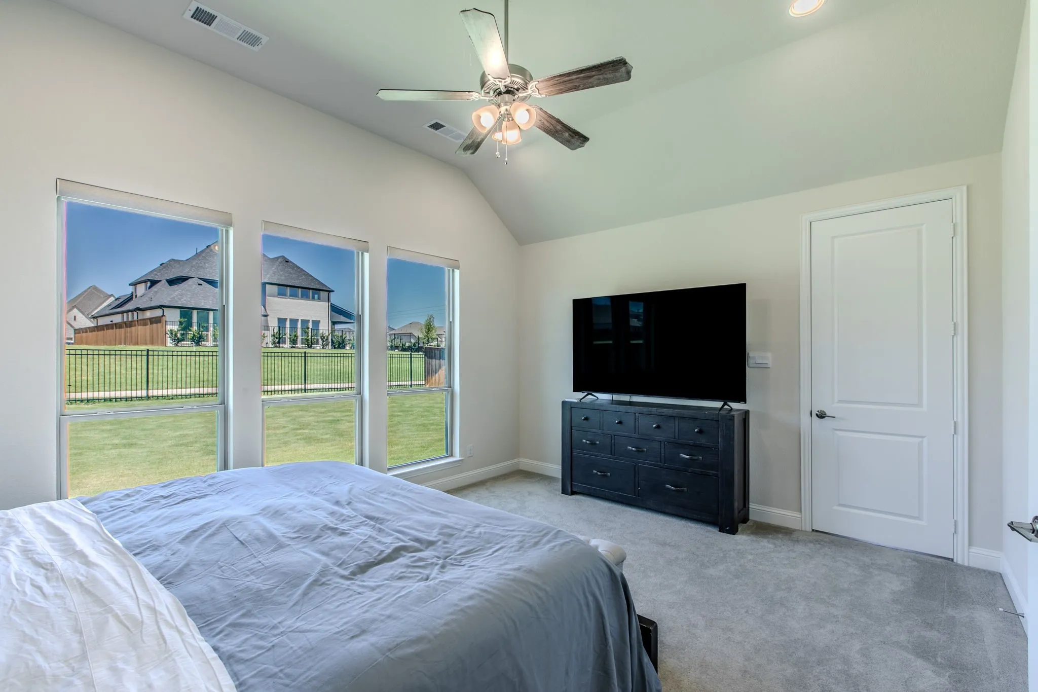 Single Family Residence For Sale in Ellis County , 4406 Timberdrift Street, Midlothian, Texas 76065, 4 Bedroom, 3 Bathroom, 3 Garage spaces, 2,412 Sqft, built in 2024, mls#21329701, Real Estate Agent in Midlothian, Homes For Sale in Ellis county, Homes For Sale in Midlothian, Realtor in Midlothian Texas, Real Estate Brokerage Independent Realty Texas, Luminita Cordes Realtor