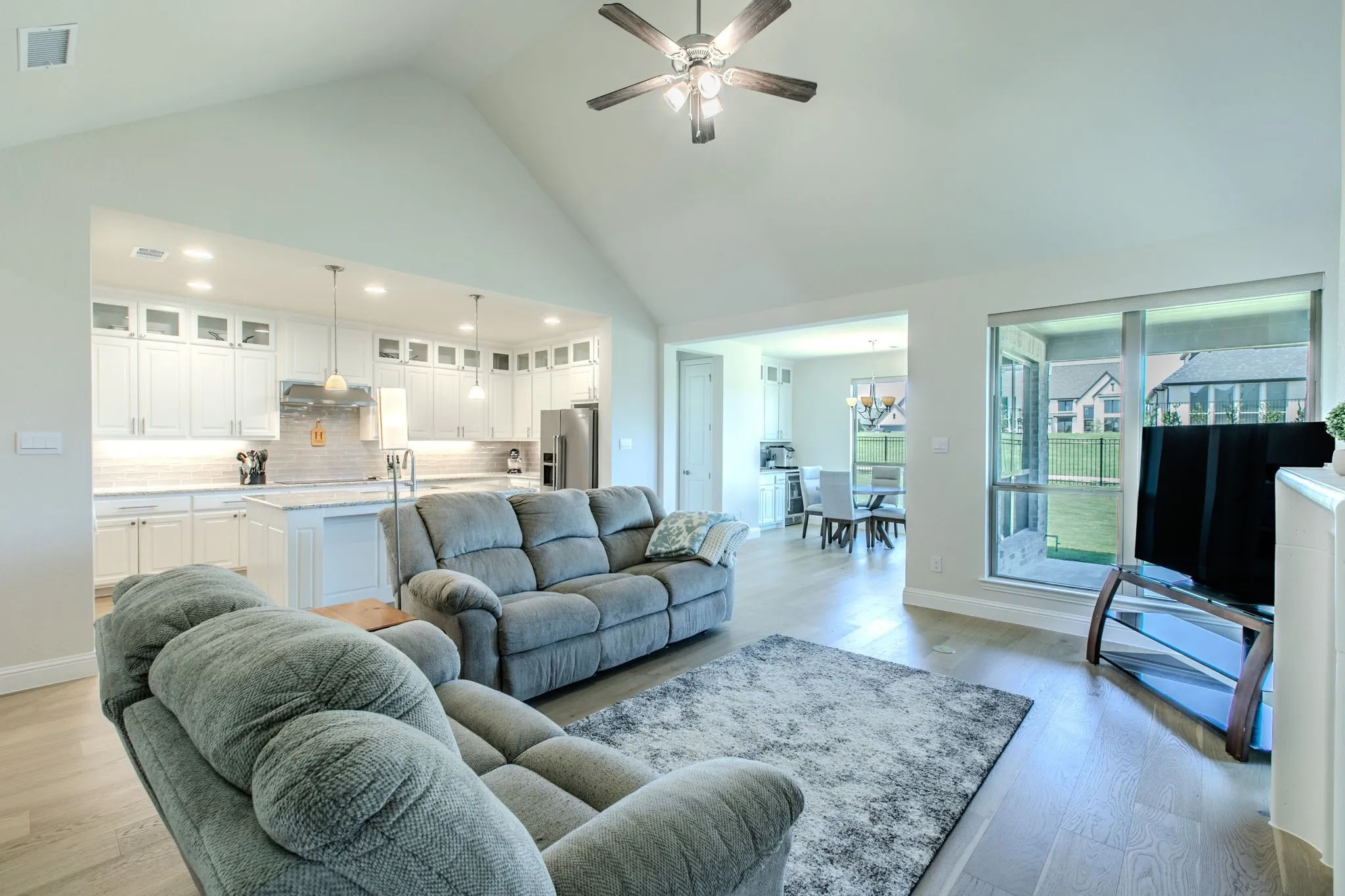 Single Family Residence For Sale in Ellis County , 4406 Timberdrift Street, Midlothian, Texas 76065, 4 Bedroom, 3 Bathroom, 3 Garage spaces, 2,412 Sqft, built in 2024, mls#21329701, Real Estate Agent in Midlothian, Homes For Sale in Ellis county, Homes For Sale in Midlothian, Realtor in Midlothian Texas, Real Estate Brokerage Independent Realty Texas, Luminita Cordes Realtor