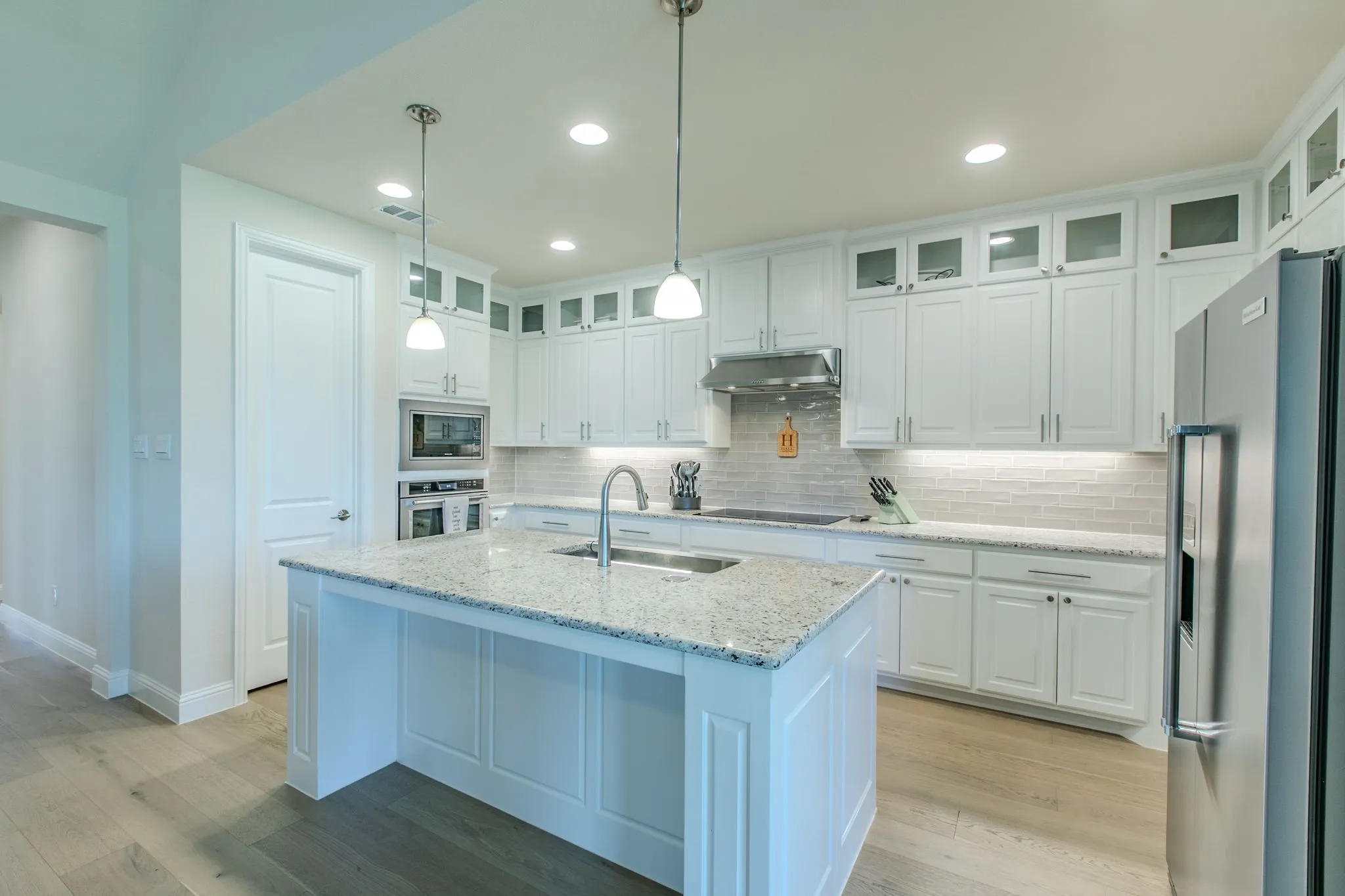 Single Family Residence For Sale in Ellis County , 4406 Timberdrift Street, Midlothian, Texas 76065, 4 Bedroom, 3 Bathroom, 3 Garage spaces, 2,412 Sqft, built in 2024, mls#21329701, Real Estate Agent in Midlothian, Homes For Sale in Ellis county, Homes For Sale in Midlothian, Realtor in Midlothian Texas, Real Estate Brokerage Independent Realty Texas, Luminita Cordes Realtor