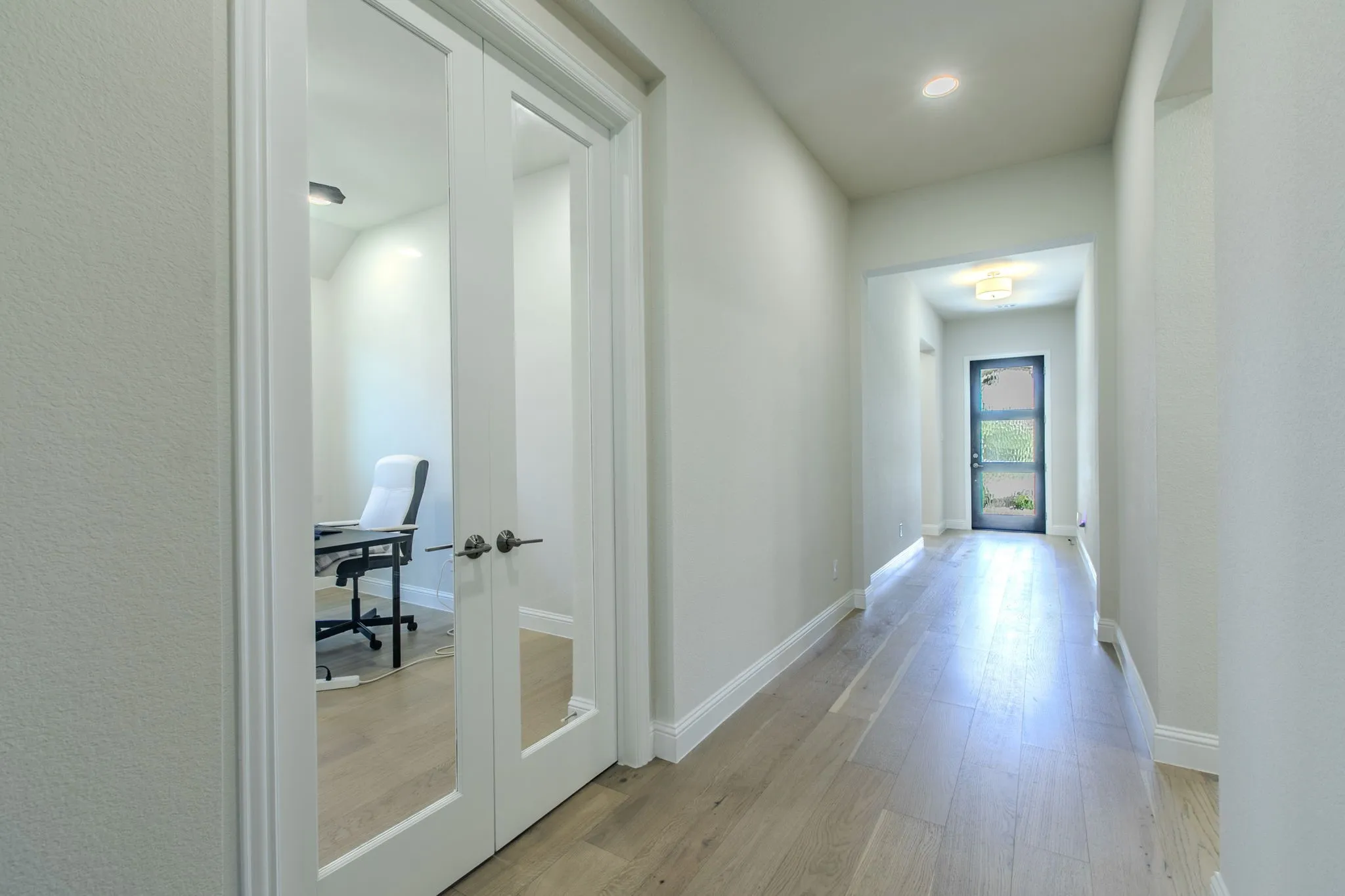Single Family Residence For Sale in Ellis County , 4406 Timberdrift Street, Midlothian, Texas 76065, 4 Bedroom, 3 Bathroom, 3 Garage spaces, 2,412 Sqft, built in 2024, mls#21329701, Real Estate Agent in Midlothian, Homes For Sale in Ellis county, Homes For Sale in Midlothian, Realtor in Midlothian Texas, Real Estate Brokerage Independent Realty Texas, Luminita Cordes Realtor