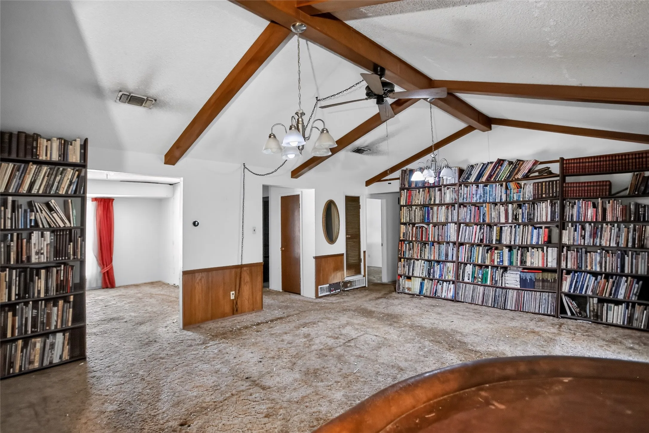 Single Family Residence For Sale in Tarrant County , 2108 Barton Drive, Arlington, Texas 76010, 3 Bedroom, 2 Bathroom, 2 Garage spaces, 1,913 Sqft, built in 1968, mls#21329653, Real Estate Agent in Arlington, Homes For Sale in Tarrant county, Homes For Sale in Arlington, Realtor in Arlington Texas, Real Estate Brokerage Independent Realty Texas, Luminita Cordes Realtor