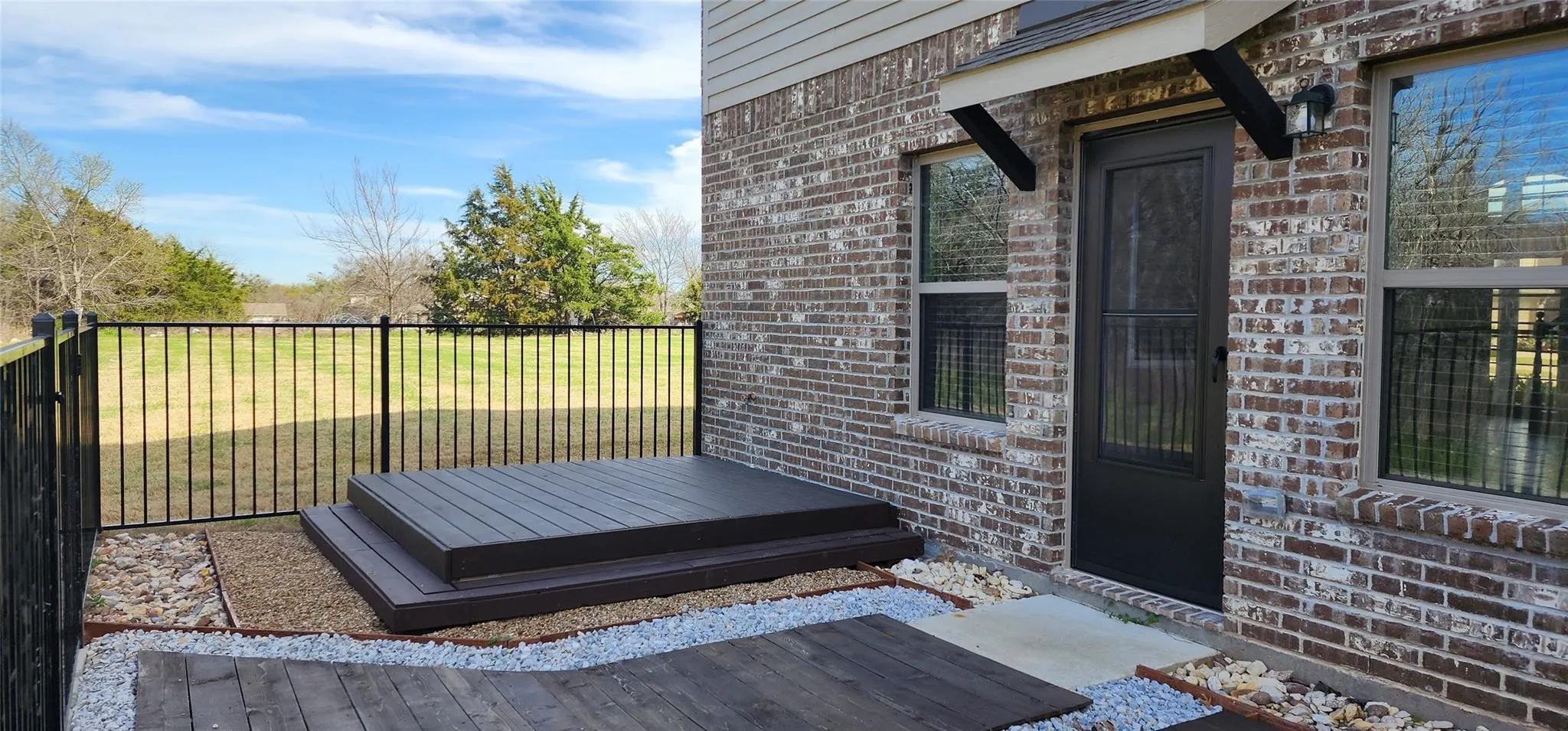 Townhouse For Rent in Hunt County , 702 Amber, Greenville, Texas 75042, 3 Bedroom, 3 Bathroom, 2 Garage spaces, 1,936 Sqft, built in 2020, mls#21329591, Real Estate Agent in Greenville, Homes For Rent in Hunt county, Homes For Rent in Greenville, Realtor in Greenville Texas, Real Estate Brokerage Independent Realty Texas, Luminita Cordes Realtor