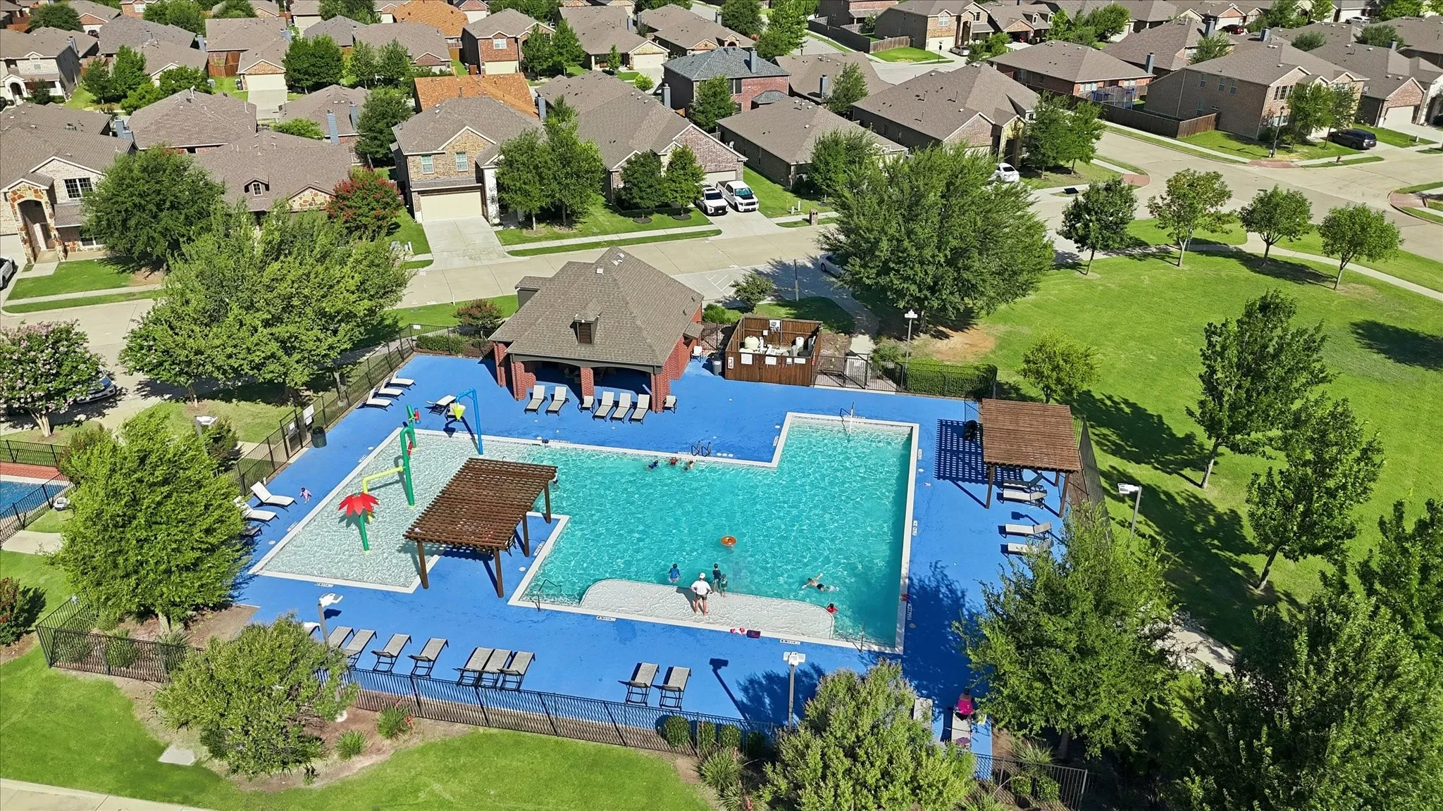 Single Family Residence For Sale in Collin County , 1301 Coleman Drive, Melissa, Texas 75454, 5 Bedroom, 3 Bathroom, 2 Garage spaces, 2,906 Sqft, built in 2015, mls#21329511, Real Estate Agent in Melissa, Homes For Sale in Collin county, Homes For Sale in Melissa, Realtor in Melissa Texas, Real Estate Brokerage Independent Realty Texas, Luminita Cordes Realtor