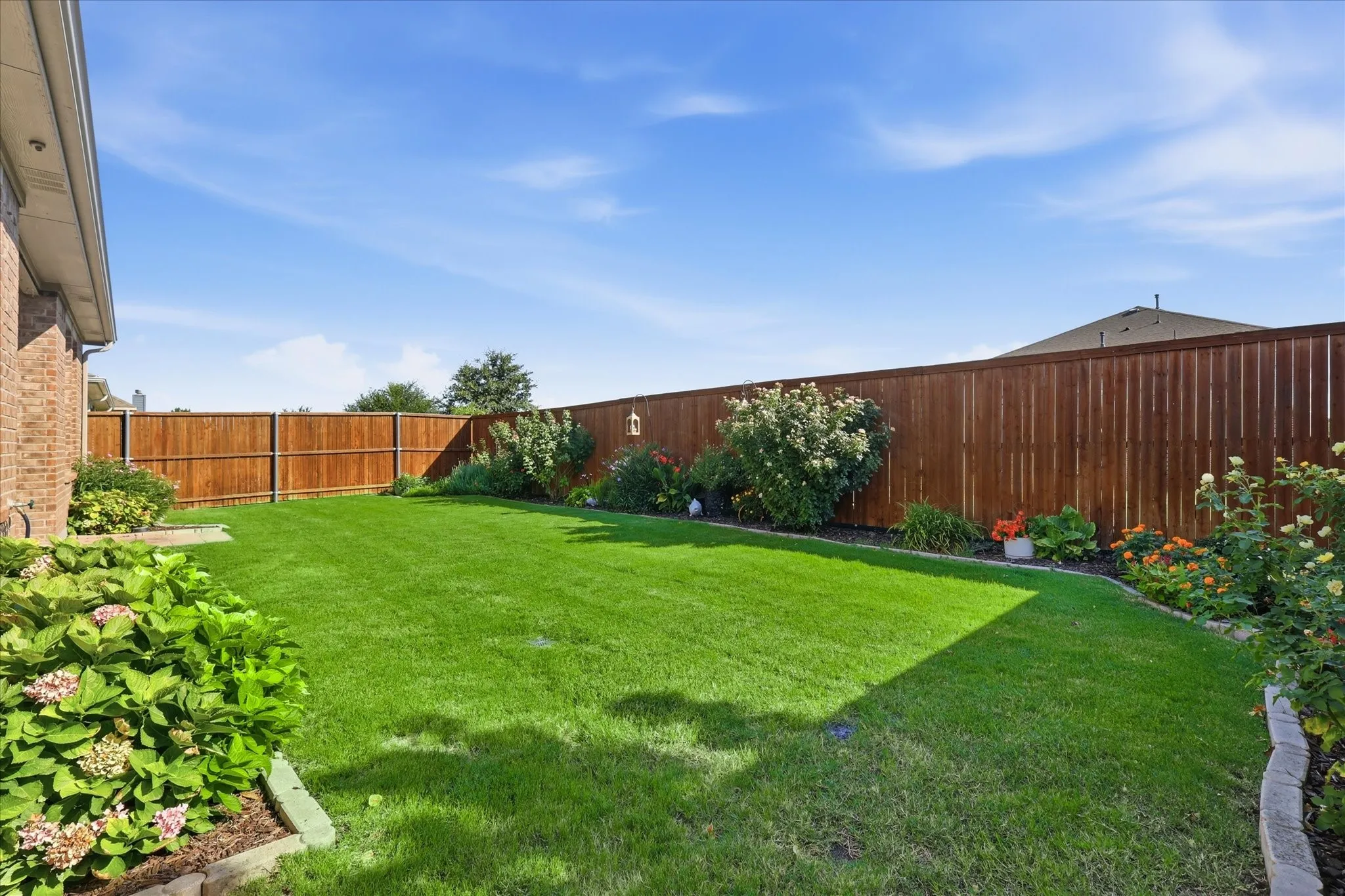 Single Family Residence For Sale in Collin County , 1301 Coleman Drive, Melissa, Texas 75454, 5 Bedroom, 3 Bathroom, 2 Garage spaces, 2,906 Sqft, built in 2015, mls#21329511, Real Estate Agent in Melissa, Homes For Sale in Collin county, Homes For Sale in Melissa, Realtor in Melissa Texas, Real Estate Brokerage Independent Realty Texas, Luminita Cordes Realtor