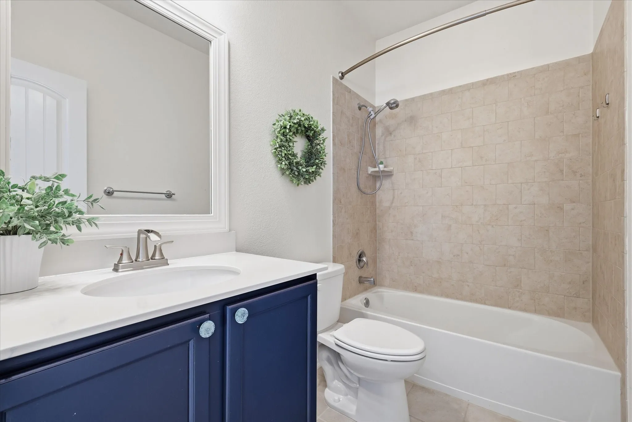 Single Family Residence For Sale in Collin County , 1301 Coleman Drive, Melissa, Texas 75454, 5 Bedroom, 3 Bathroom, 2 Garage spaces, 2,906 Sqft, built in 2015, mls#21329511, Real Estate Agent in Melissa, Homes For Sale in Collin county, Homes For Sale in Melissa, Realtor in Melissa Texas, Real Estate Brokerage Independent Realty Texas, Luminita Cordes Realtor