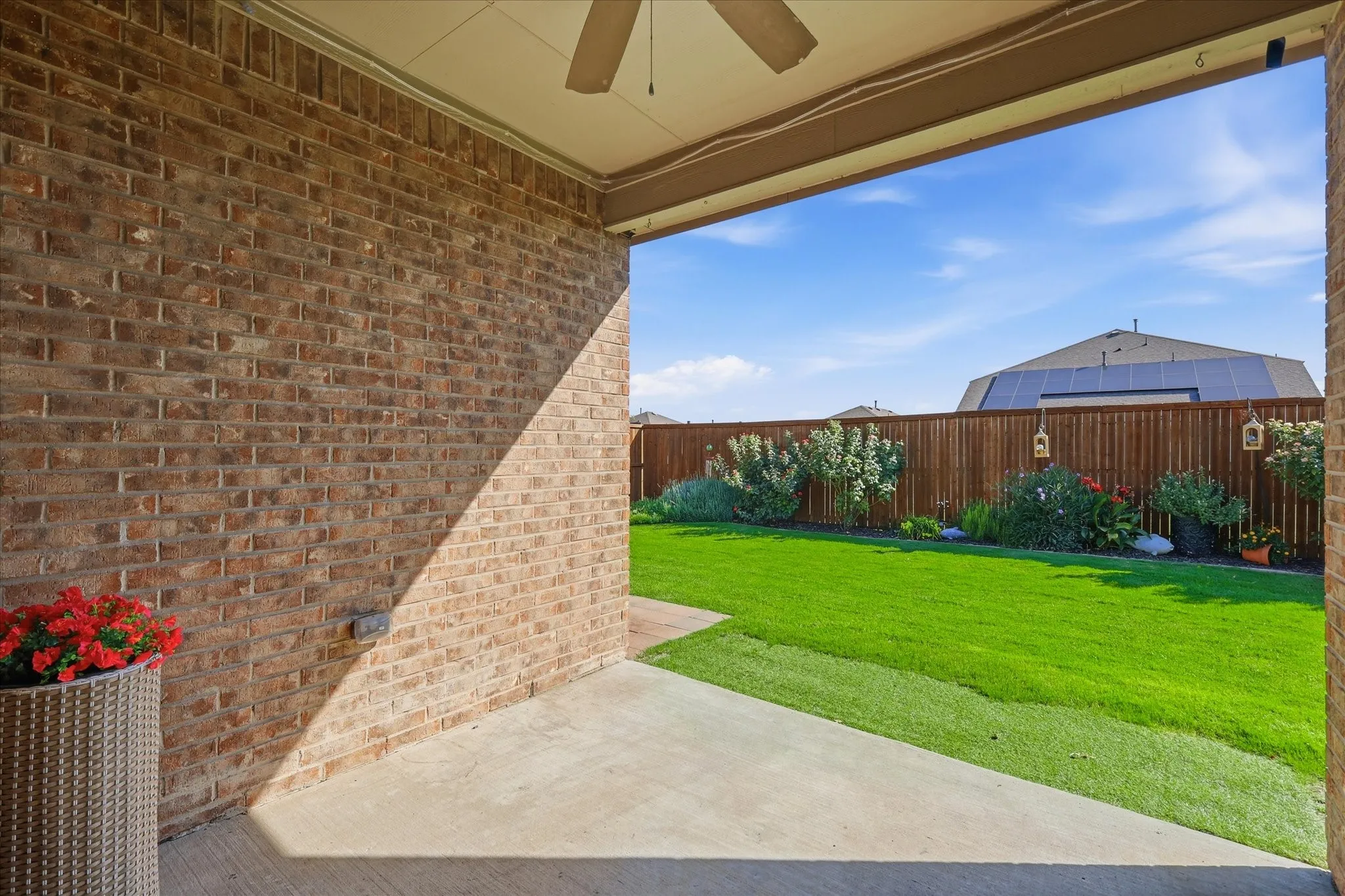 Single Family Residence For Sale in Collin County , 1301 Coleman Drive, Melissa, Texas 75454, 5 Bedroom, 3 Bathroom, 2 Garage spaces, 2,906 Sqft, built in 2015, mls#21329511, Real Estate Agent in Melissa, Homes For Sale in Collin county, Homes For Sale in Melissa, Realtor in Melissa Texas, Real Estate Brokerage Independent Realty Texas, Luminita Cordes Realtor