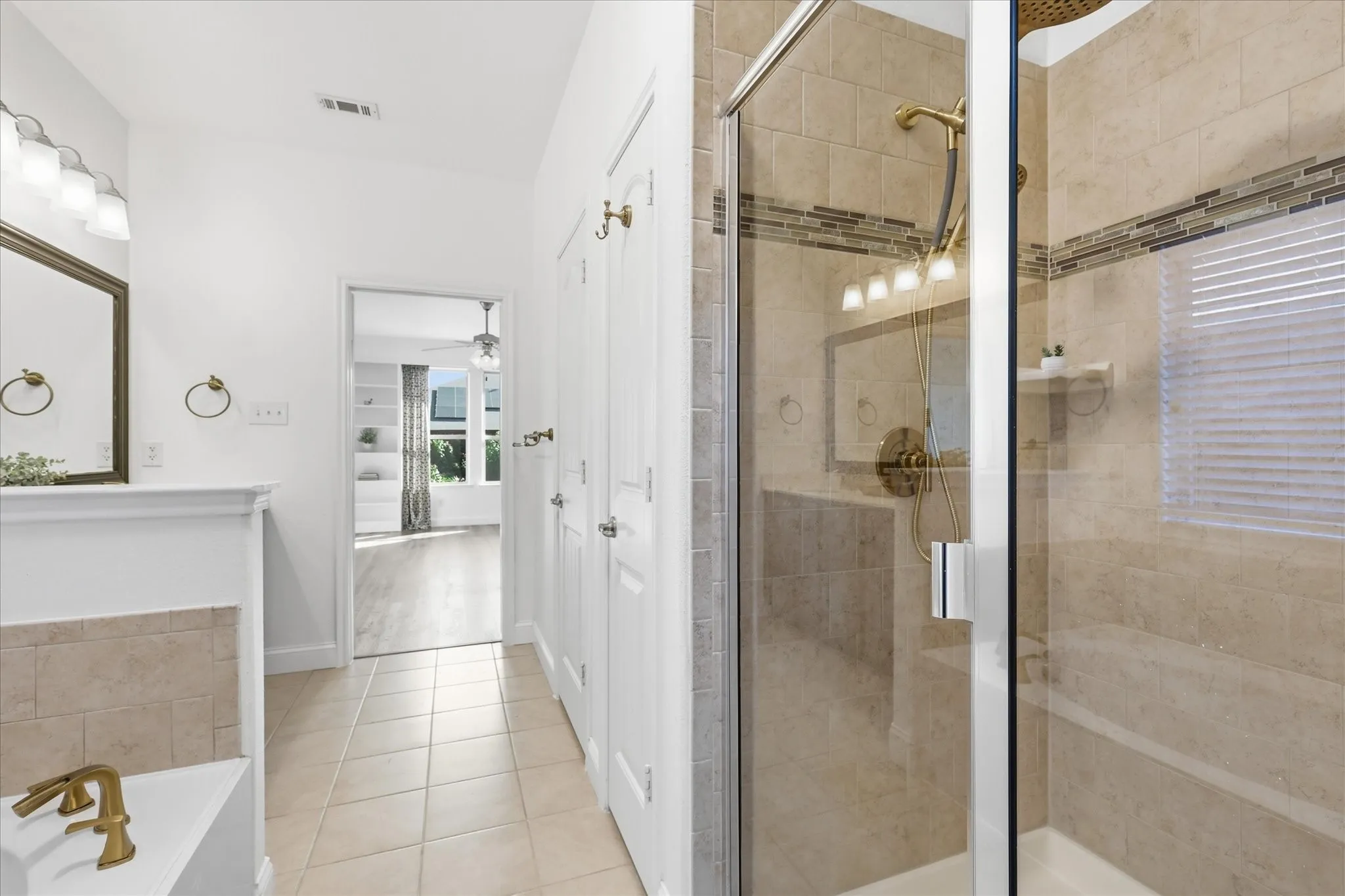 Single Family Residence For Sale in Collin County , 1301 Coleman Drive, Melissa, Texas 75454, 5 Bedroom, 3 Bathroom, 2 Garage spaces, 2,906 Sqft, built in 2015, mls#21329511, Real Estate Agent in Melissa, Homes For Sale in Collin county, Homes For Sale in Melissa, Realtor in Melissa Texas, Real Estate Brokerage Independent Realty Texas, Luminita Cordes Realtor