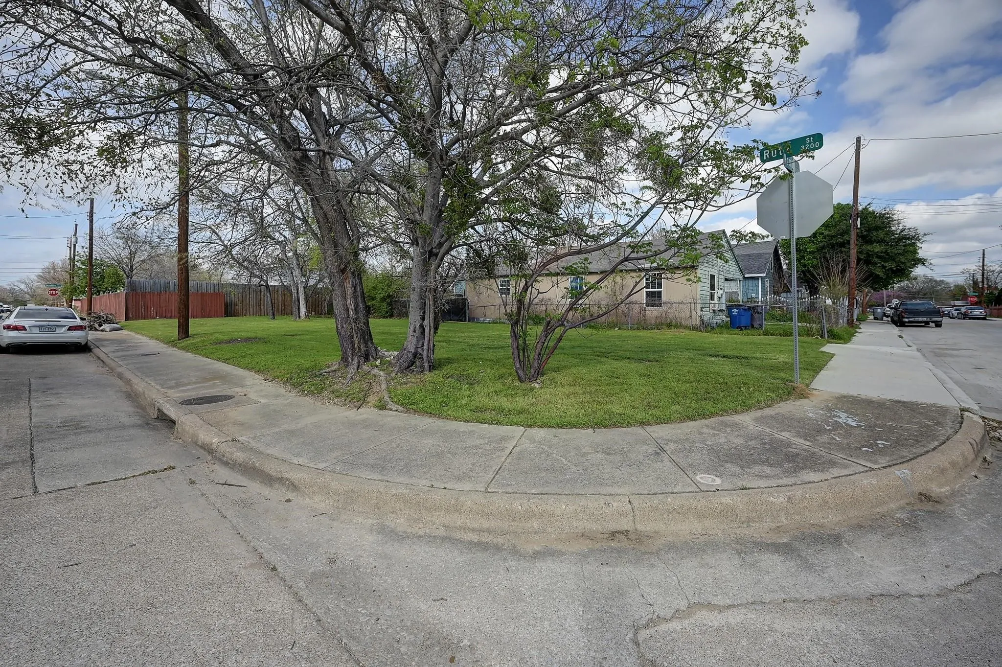 Improved Land For Sale in Dallas County , 1525 Nomas Street, Dallas, Texas 75212, 0, 0, Garage spaces, 0 Sqft, built in 0, Price $175,000, mls#21328968, Real Estate Agent in Dallas, Homes For Sale in Dallas county, Homes For Sale in Dallas, Realtor in Dallas Texas, Real Estate Brokerage Independent Realty Texas, Luminita Cordes Realtor
