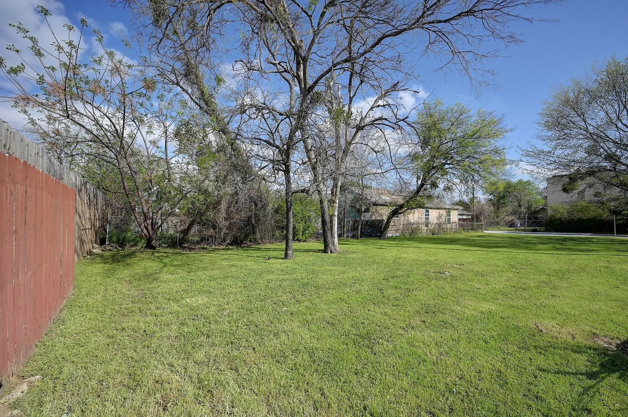 Improved Land For Sale in Dallas County , 1525 Nomas Street, Dallas, Texas 75212, 0, 0, Garage spaces, 0 Sqft, built in 0, Price $175,000, mls#21328968, Real Estate Agent in Dallas, Homes For Sale in Dallas county, Homes For Sale in Dallas, Realtor in Dallas Texas, Real Estate Brokerage Independent Realty Texas, Luminita Cordes Realtor