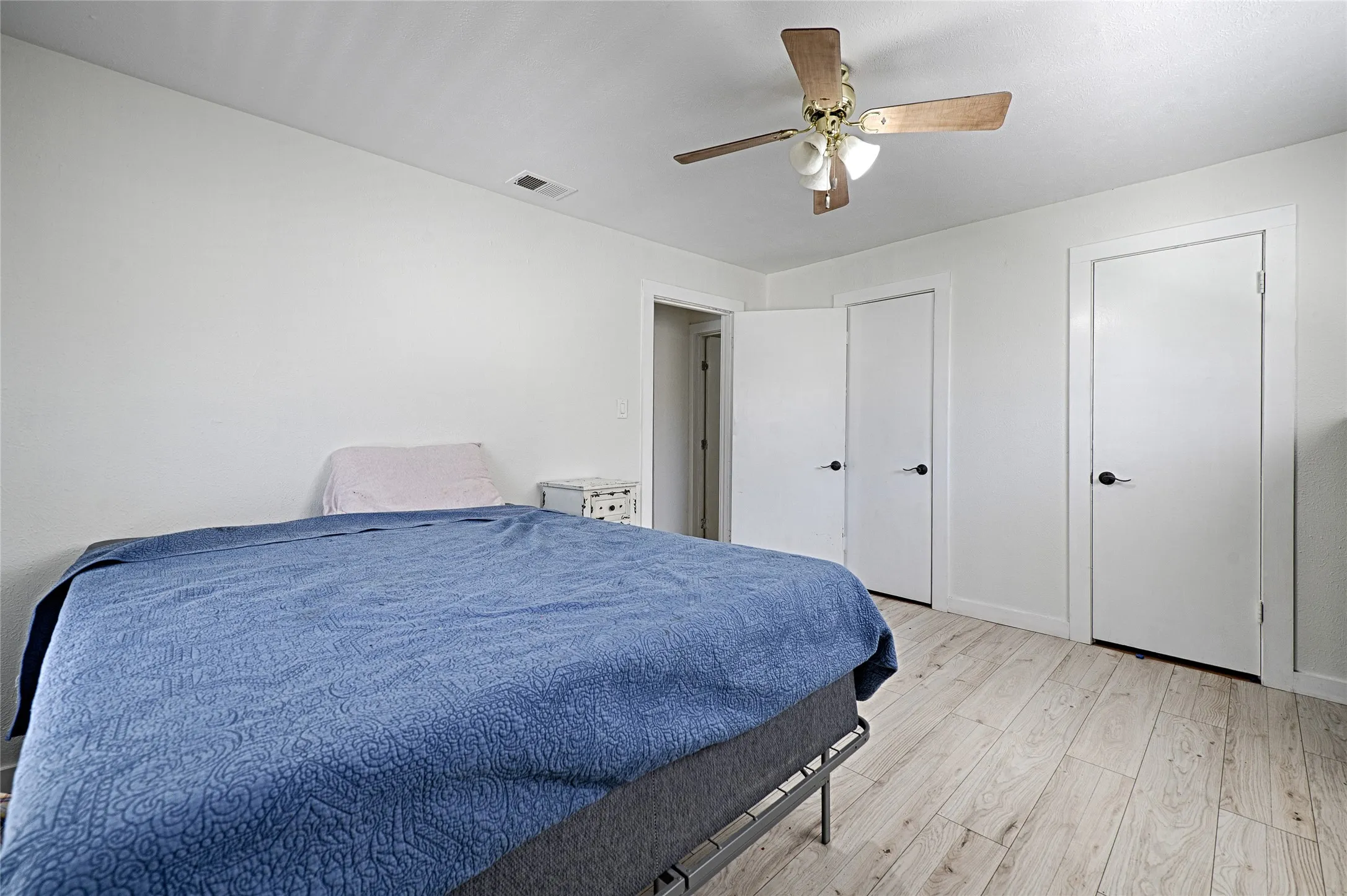 Single Family Residence For Sale in Rockwall County , 507 Bost Street, Rockwall, Texas 75087, 3 Bedroom, 1 Bathroom, Garage spaces, 1,404 Sqft, built in 1985, mls#21326299, Real Estate Agent in Rockwall, Homes For Sale in Rockwall county, Homes For Sale in Rockwall, Realtor in Rockwall Texas, Real Estate Brokerage Independent Realty Texas, Luminita Cordes Realtor