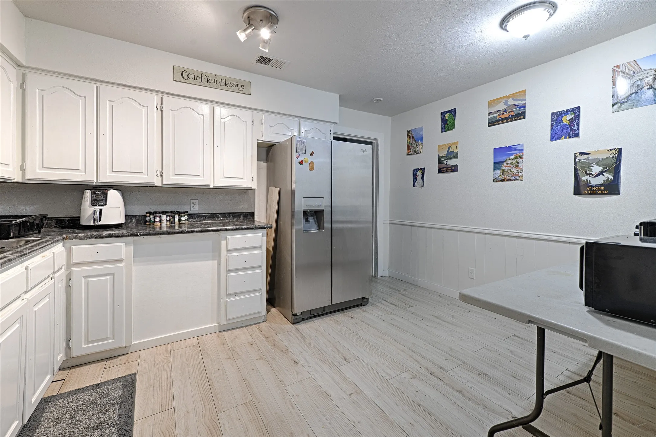 Single Family Residence For Sale in Rockwall County , 507 Bost Street, Rockwall, Texas 75087, 3 Bedroom, 1 Bathroom, Garage spaces, 1,404 Sqft, built in 1985, mls#21326299, Real Estate Agent in Rockwall, Homes For Sale in Rockwall county, Homes For Sale in Rockwall, Realtor in Rockwall Texas, Real Estate Brokerage Independent Realty Texas, Luminita Cordes Realtor