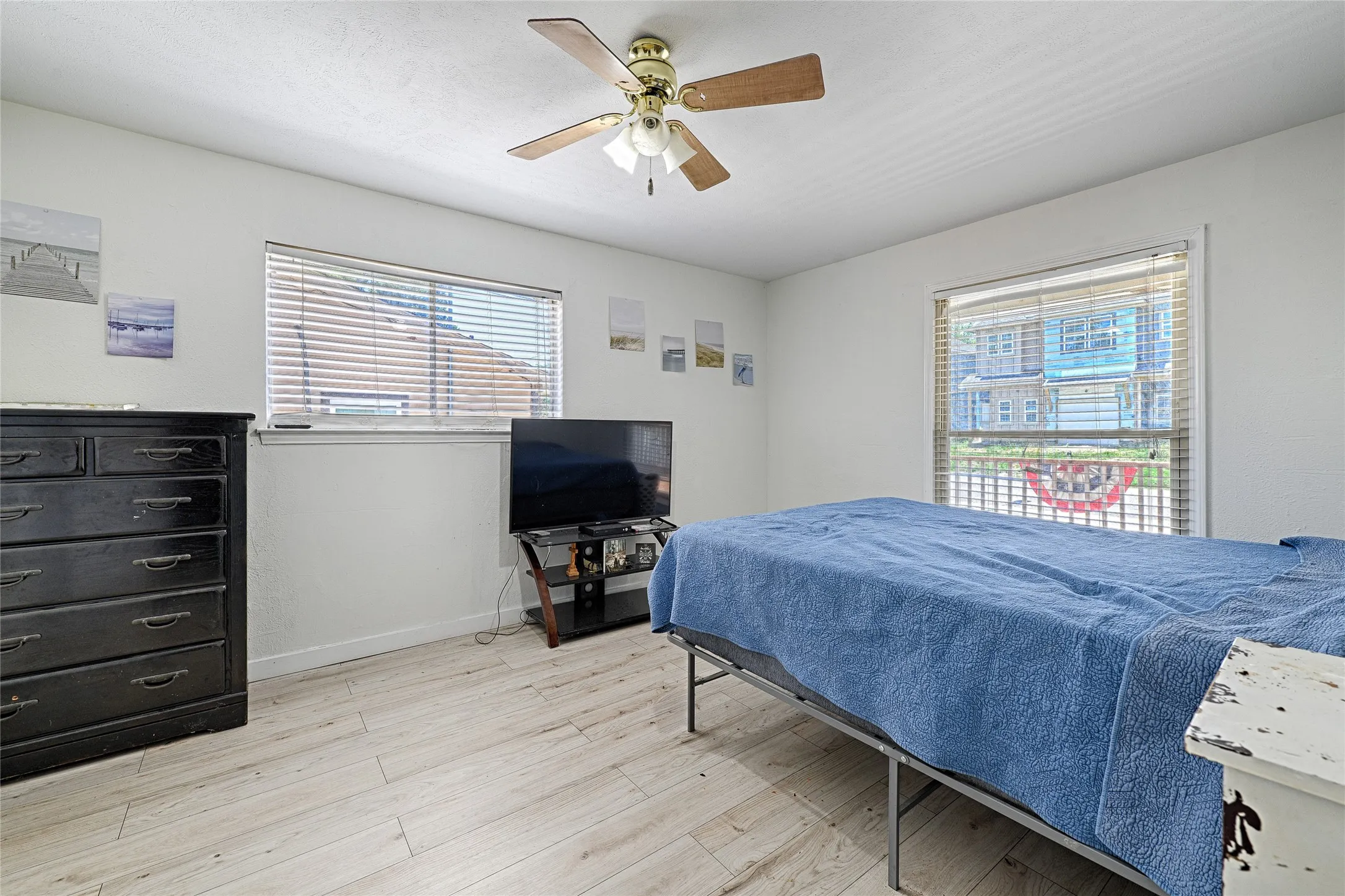 Single Family Residence For Sale in Rockwall County , 507 Bost Street, Rockwall, Texas 75087, 3 Bedroom, 1 Bathroom, Garage spaces, 1,404 Sqft, built in 1985, mls#21326299, Real Estate Agent in Rockwall, Homes For Sale in Rockwall county, Homes For Sale in Rockwall, Realtor in Rockwall Texas, Real Estate Brokerage Independent Realty Texas, Luminita Cordes Realtor