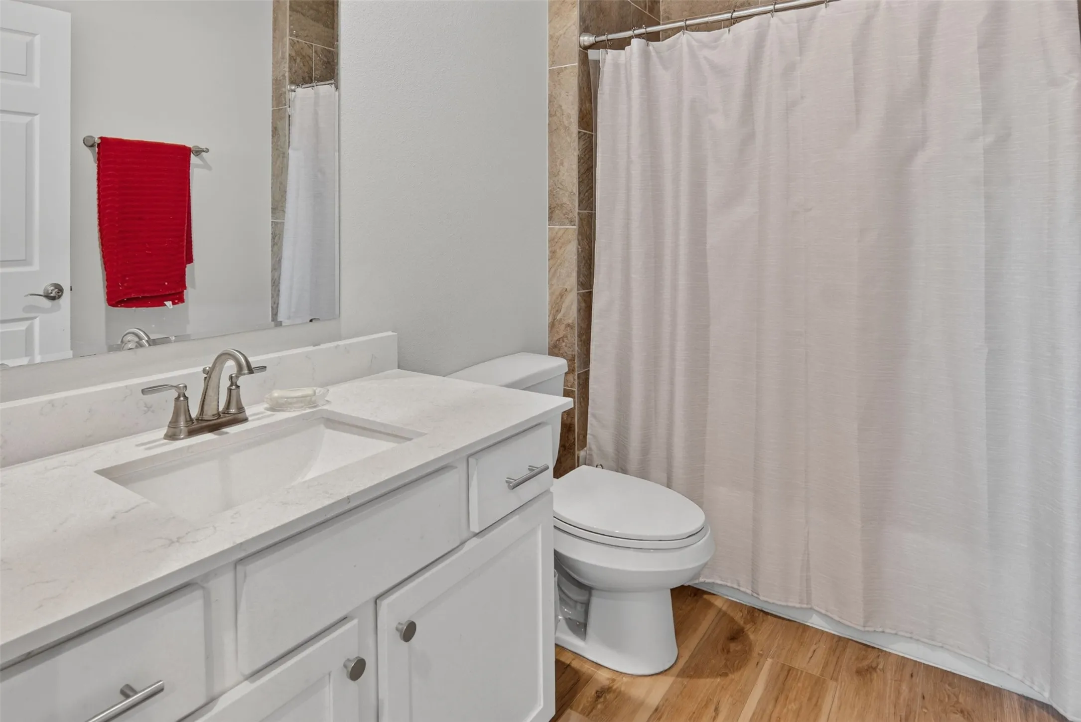 Single Family Residence For Sale in Hood County , 7206 Treaty Oaks Boulevard, Granbury, Texas 76048, 4 Bedroom, 3 Bathroom, 3 Garage spaces, 2,301 Sqft, built in 2022, mls#21320603, Real Estate Agent in Granbury, Homes For Sale in Hood county, Homes For Sale in Granbury, Realtor in Granbury Texas, Real Estate Brokerage Independent Realty Texas, Luminita Cordes Realtor