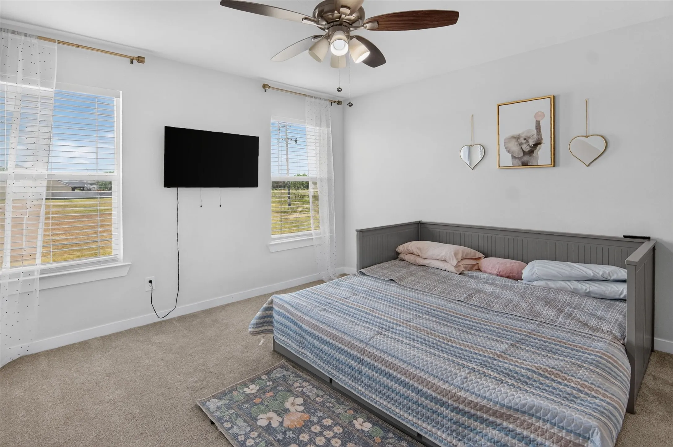 Single Family Residence For Sale in Hood County , 7206 Treaty Oaks Boulevard, Granbury, Texas 76048, 4 Bedroom, 3 Bathroom, 3 Garage spaces, 2,301 Sqft, built in 2022, mls#21320603, Real Estate Agent in Granbury, Homes For Sale in Hood county, Homes For Sale in Granbury, Realtor in Granbury Texas, Real Estate Brokerage Independent Realty Texas, Luminita Cordes Realtor