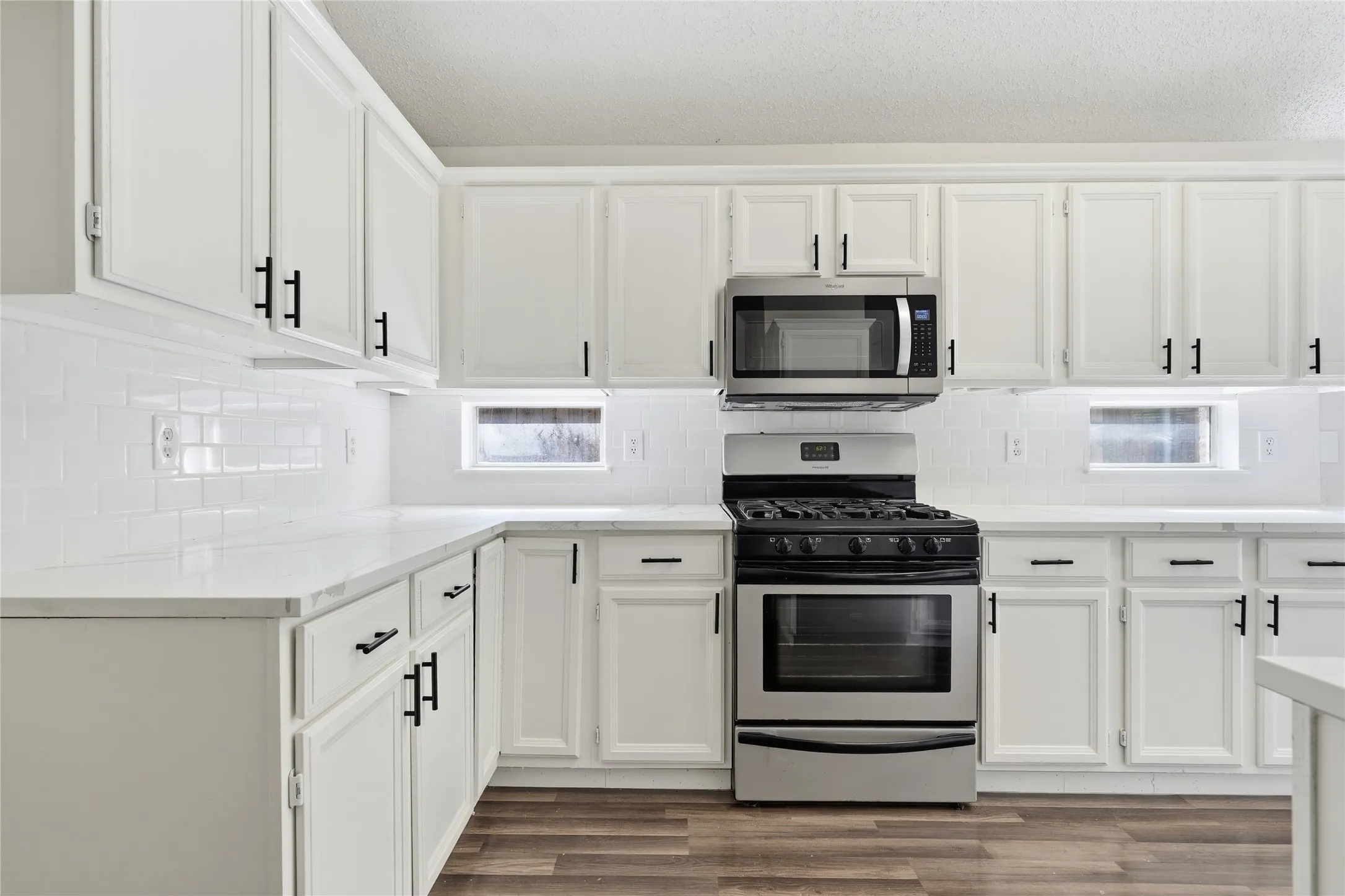 Single Family Residence For Sale in Dallas County , 1510 Cross Courts Drive, Garland, Texas 75040, 3 Bedroom, 2 Bathroom, 2 Garage spaces, 1,407 Sqft, built in 1993, mls#21309250, Real Estate Agent in Garland, Homes For Sale in Dallas county, Homes For Sale in Garland, Realtor in Garland Texas, Real Estate Brokerage Independent Realty Texas, Luminita Cordes Realtor