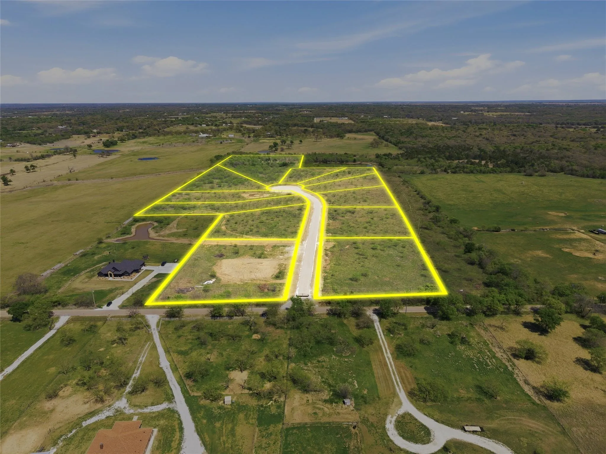Single Family Residence For Sale in Johnson County , 1408 Weston Ridge, Grandview, Texas 76050, 4 Bedroom, 3 Bathroom, 3 Garage spaces, 2,519 Sqft, built in 2026, Price $642,000, mls#21310584, Real Estate Agent in Grandview, Homes For Sale in Johnson county, Homes For Sale in Grandview, Realtor in Grandview Texas, Real Estate Brokerage Independent Realty Texas, Luminita Cordes Realtor