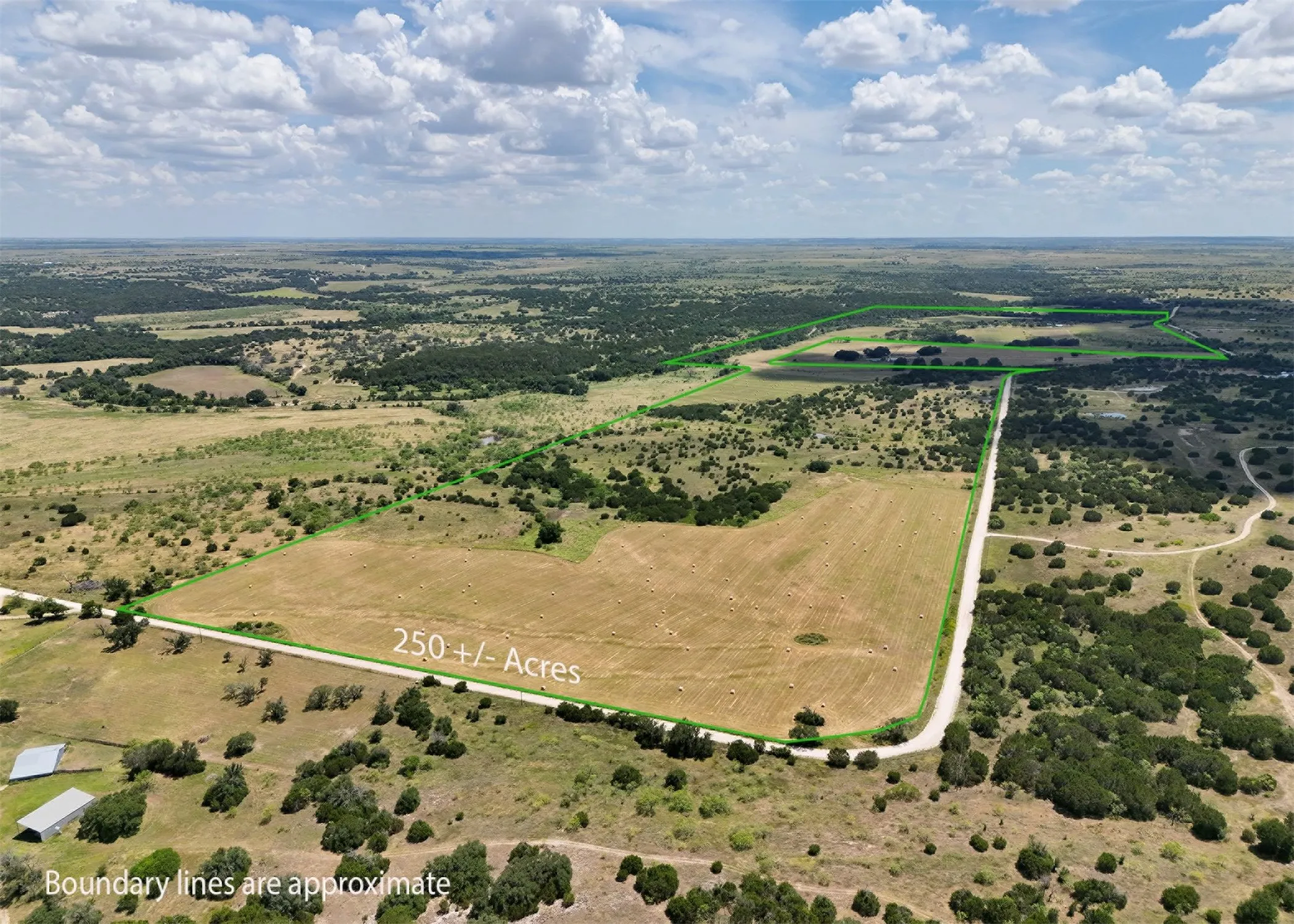 Farm For Sale in Hamilton County , 2875 County Road 610, Hamilton, Texas 76531, 3 Bedroom, 2 Bathroom, Garage spaces, 1,940 Sqft, built in 1960, mls#21329780, Real Estate Agent in Hamilton, Homes For Sale in Hamilton county, Homes For Sale in Hamilton, Realtor in Hamilton Texas, Real Estate Brokerage Independent Realty Texas, Luminita Cordes Realtor