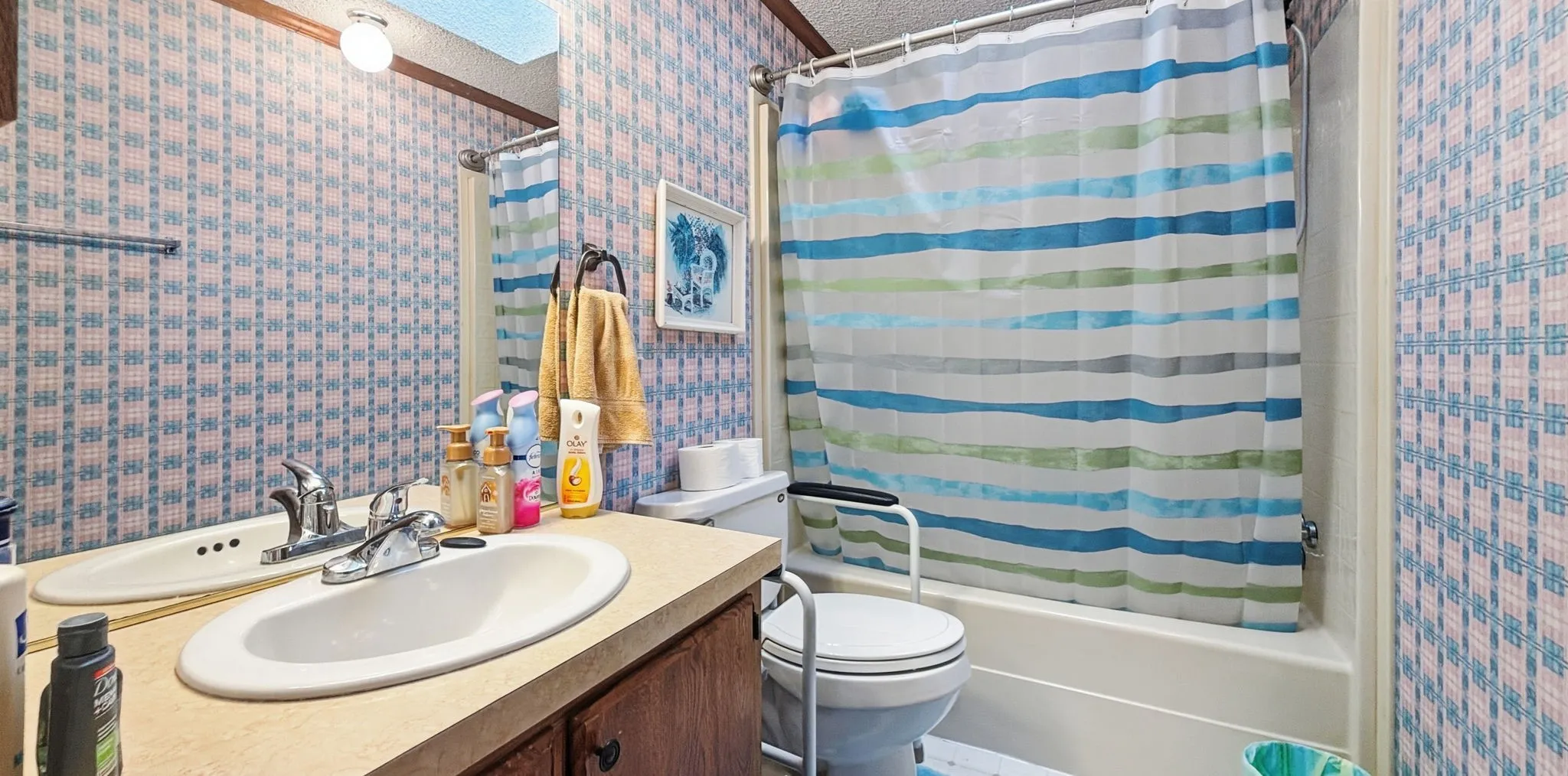 Farm For Sale in Hamilton County , 2875 County Road 610, Hamilton, Texas 76531, 3 Bedroom, 2 Bathroom, Garage spaces, 1,940 Sqft, built in 1960, mls#21329780, Real Estate Agent in Hamilton, Homes For Sale in Hamilton county, Homes For Sale in Hamilton, Realtor in Hamilton Texas, Real Estate Brokerage Independent Realty Texas, Luminita Cordes Realtor