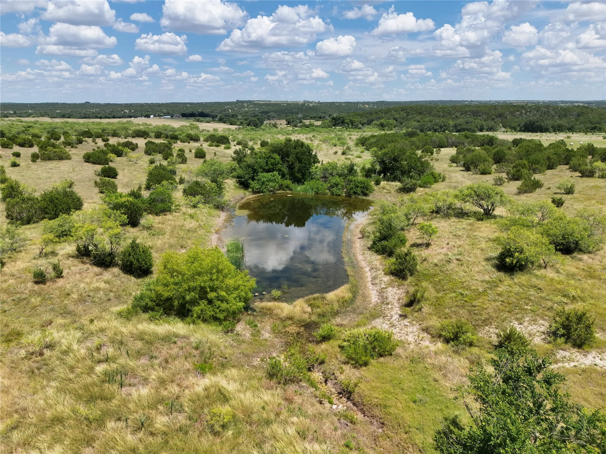 Farm For Sale in Hamilton County , 2875 County Road 610, Hamilton, Texas 76531, 3 Bedroom, 2 Bathroom, Garage spaces, 1,940 Sqft, built in 1960, mls#21329780, Real Estate Agent in Hamilton, Homes For Sale in Hamilton county, Homes For Sale in Hamilton, Realtor in Hamilton Texas, Real Estate Brokerage Independent Realty Texas, Luminita Cordes Realtor