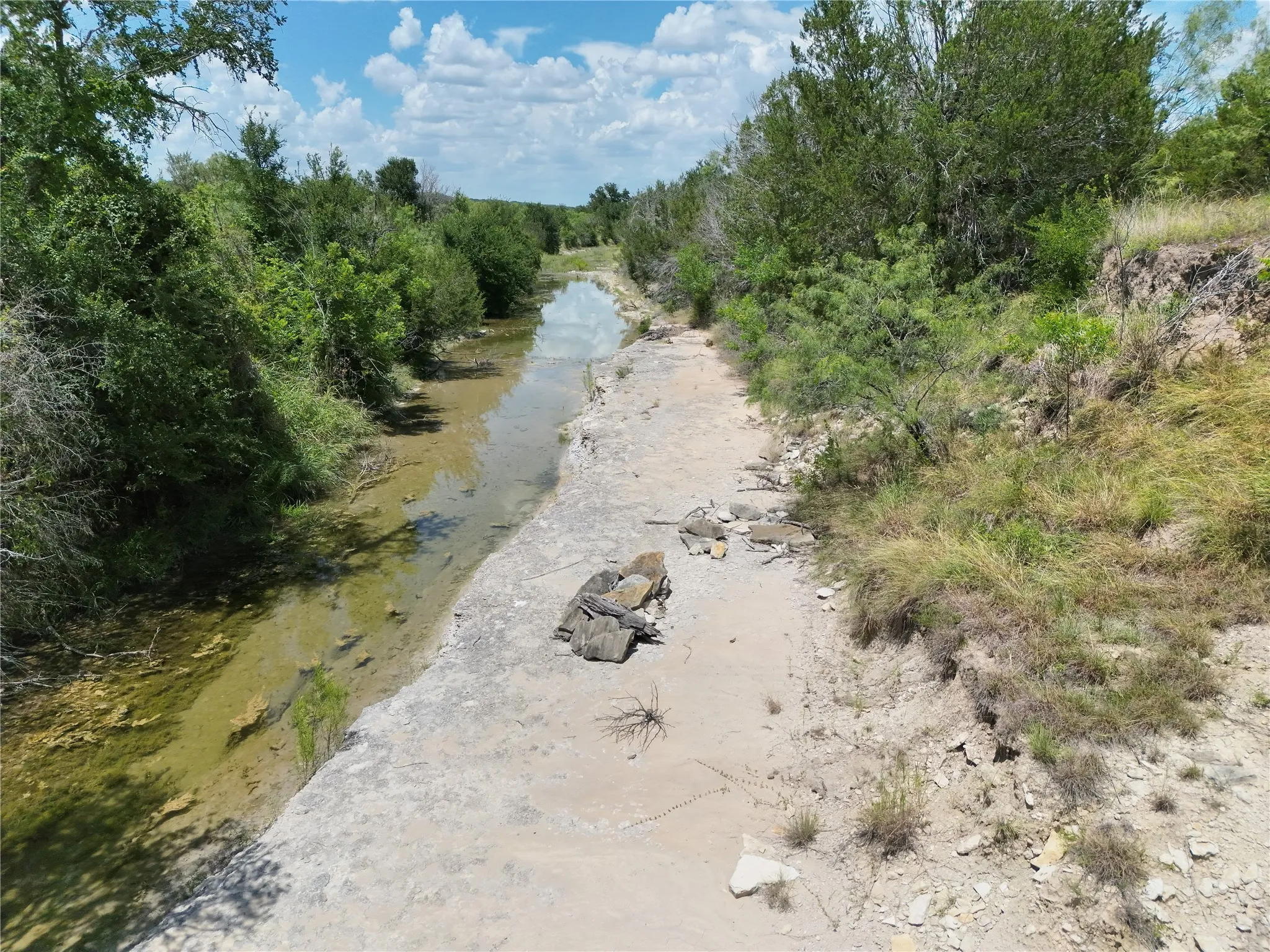 Farm For Sale in Hamilton County , 2875 County Road 610, Hamilton, Texas 76531, 3 Bedroom, 2 Bathroom, Garage spaces, 1,940 Sqft, built in 1960, mls#21329780, Real Estate Agent in Hamilton, Homes For Sale in Hamilton county, Homes For Sale in Hamilton, Realtor in Hamilton Texas, Real Estate Brokerage Independent Realty Texas, Luminita Cordes Realtor
