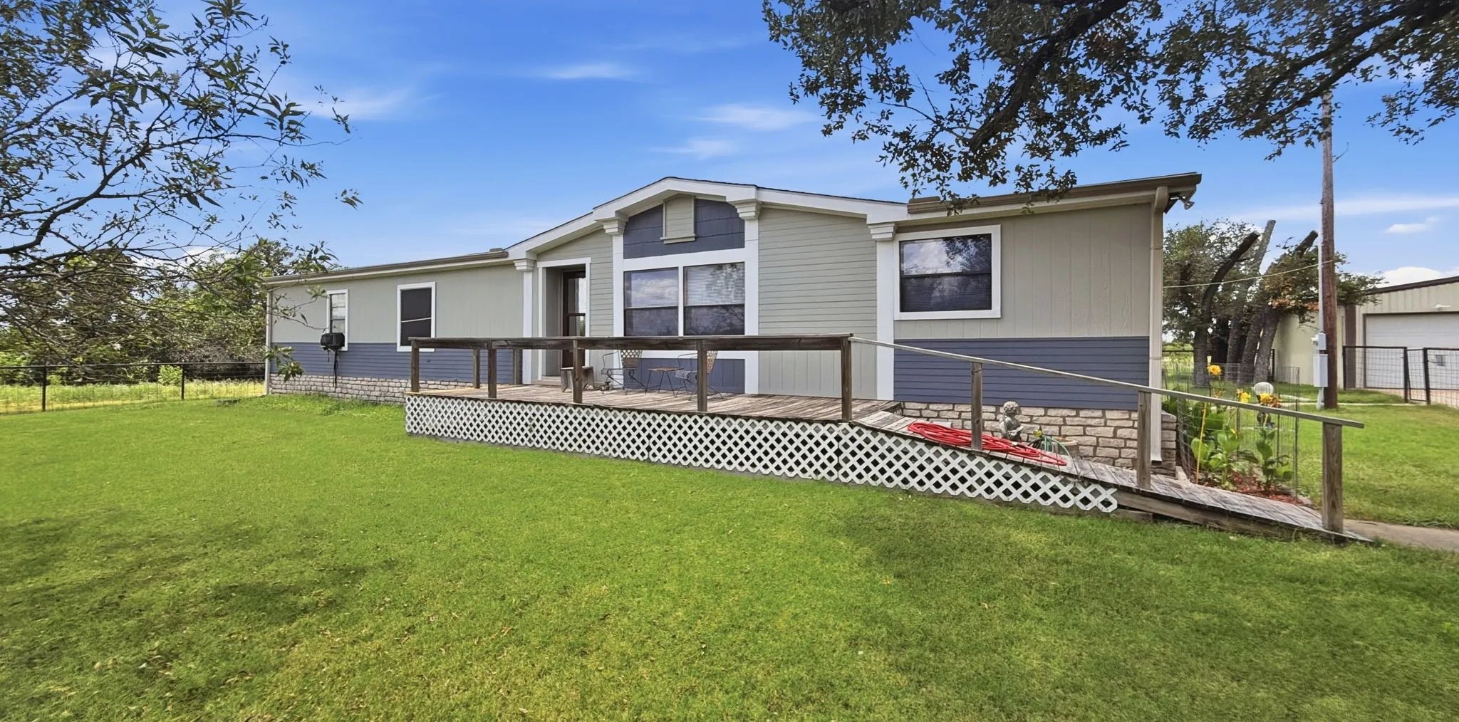 Farm For Sale in Hamilton County , 2875 County Road 610, Hamilton, Texas 76531, 3 Bedroom, 2 Bathroom, Garage spaces, 1,940 Sqft, built in 1960, mls#21329780, Real Estate Agent in Hamilton, Homes For Sale in Hamilton county, Homes For Sale in Hamilton, Realtor in Hamilton Texas, Real Estate Brokerage Independent Realty Texas, Luminita Cordes Realtor