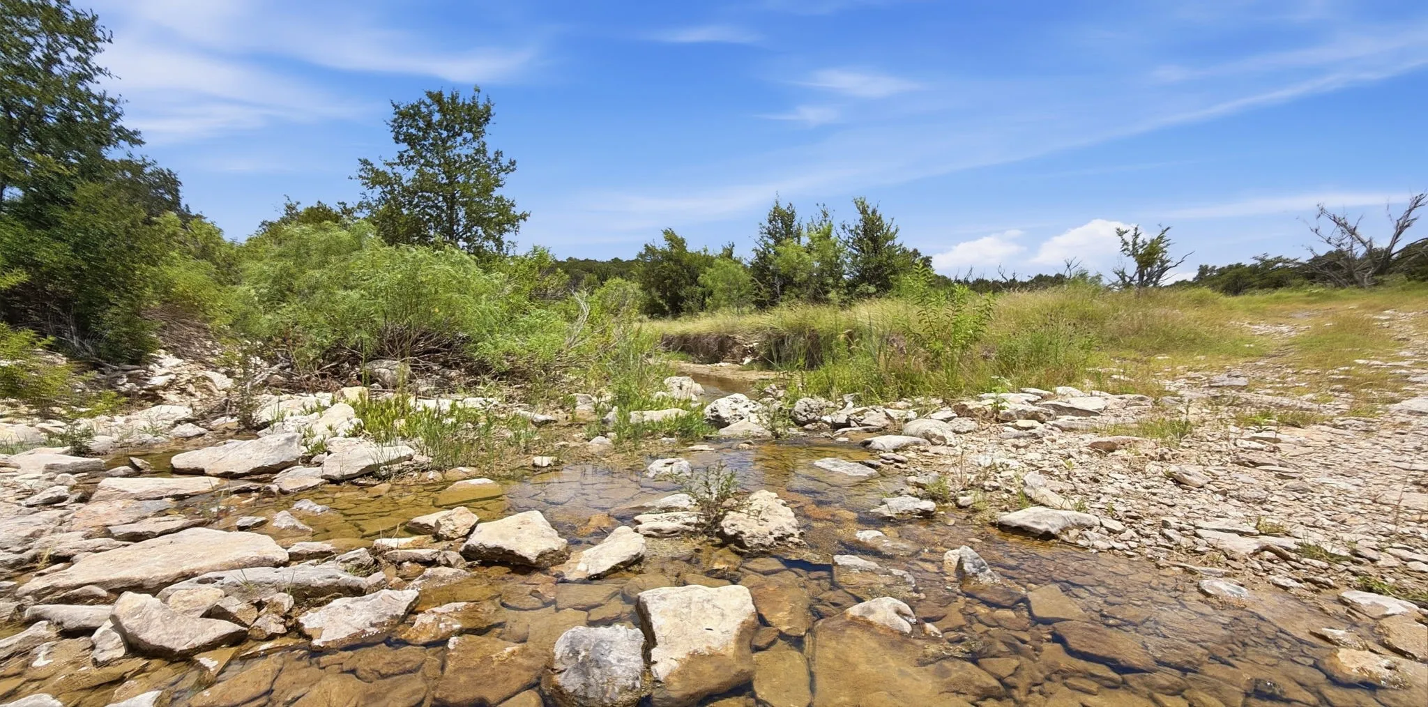 Farm For Sale in Hamilton County , 2875 County Road 610, Hamilton, Texas 76531, 3 Bedroom, 2 Bathroom, Garage spaces, 1,940 Sqft, built in 1960, mls#21329780, Real Estate Agent in Hamilton, Homes For Sale in Hamilton county, Homes For Sale in Hamilton, Realtor in Hamilton Texas, Real Estate Brokerage Independent Realty Texas, Luminita Cordes Realtor