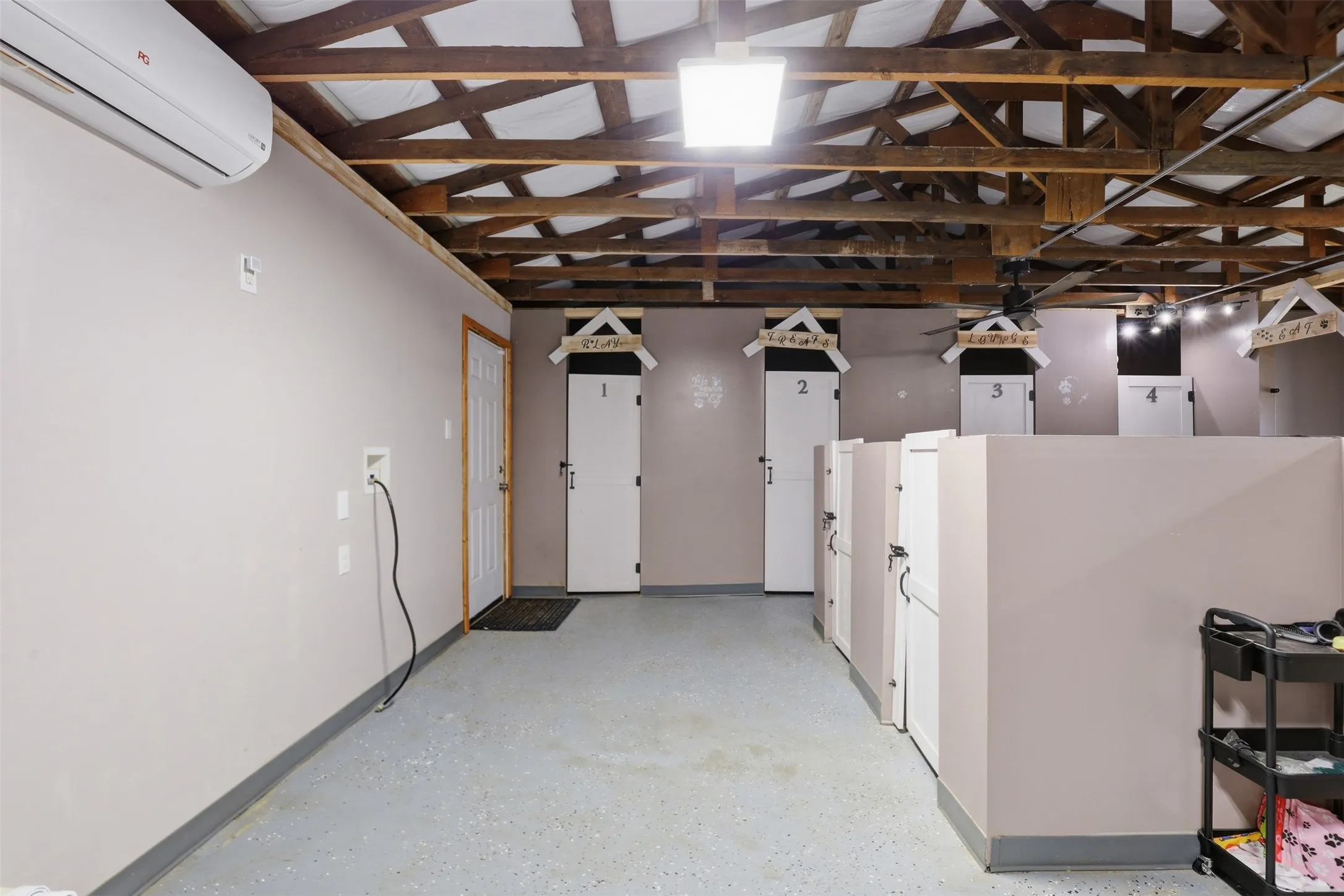 Office For Rent in Tarrant County , 6720 Dick Price Road, Mansfield, Texas 76063, 0, 0, Garage spaces, 0 Sqft, built in 1969, mls#21329827, Real Estate Agent in Mansfield, Homes For Rent in Tarrant county, Homes For Rent in Mansfield, Realtor in Mansfield Texas, Real Estate Brokerage Independent Realty Texas, Luminita Cordes Realtor