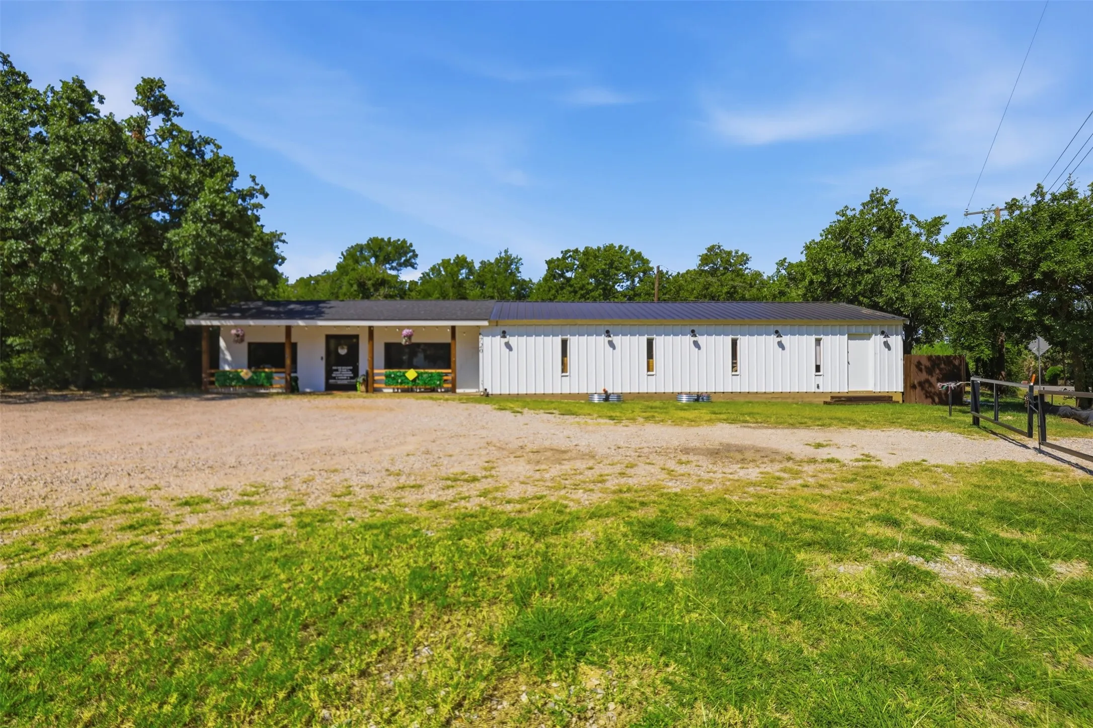 Office For Rent in Tarrant County , 6720 Dick Price Road, Mansfield, Texas 76063, 0, 0, Garage spaces, 0 Sqft, built in 1969, mls#21329827, Real Estate Agent in Mansfield, Homes For Rent in Tarrant county, Homes For Rent in Mansfield, Realtor in Mansfield Texas, Real Estate Brokerage Independent Realty Texas, Luminita Cordes Realtor