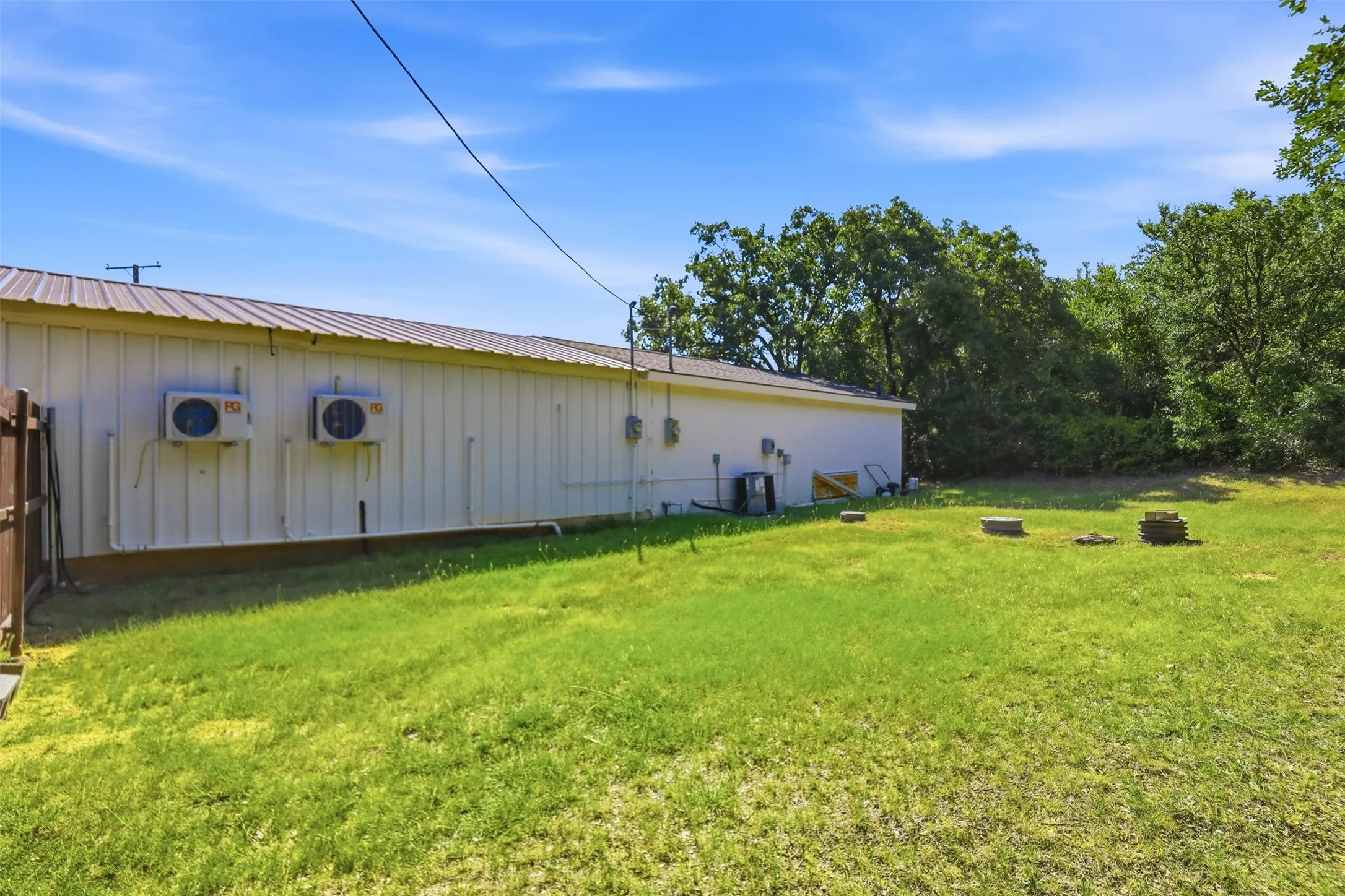 Office For Rent in Tarrant County , 6720 Dick Price Road, Mansfield, Texas 76063, 0, 0, Garage spaces, 0 Sqft, built in 1969, mls#21329827, Real Estate Agent in Mansfield, Homes For Rent in Tarrant county, Homes For Rent in Mansfield, Realtor in Mansfield Texas, Real Estate Brokerage Independent Realty Texas, Luminita Cordes Realtor