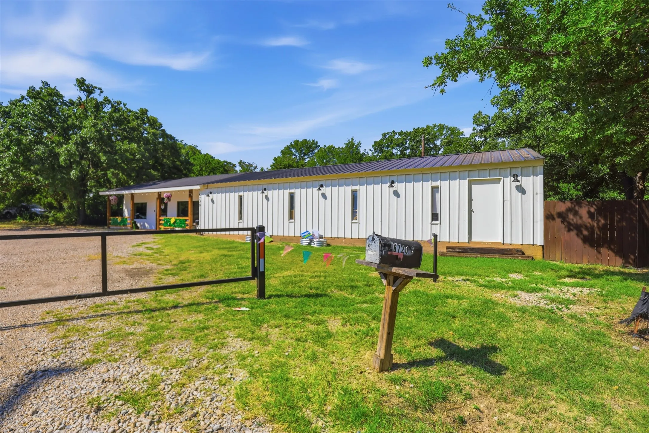 Office For Rent in Tarrant County , 6720 Dick Price Road, Mansfield, Texas 76063, 0, 0, Garage spaces, 0 Sqft, built in 1969, mls#21329827, Real Estate Agent in Mansfield, Homes For Rent in Tarrant county, Homes For Rent in Mansfield, Realtor in Mansfield Texas, Real Estate Brokerage Independent Realty Texas, Luminita Cordes Realtor
