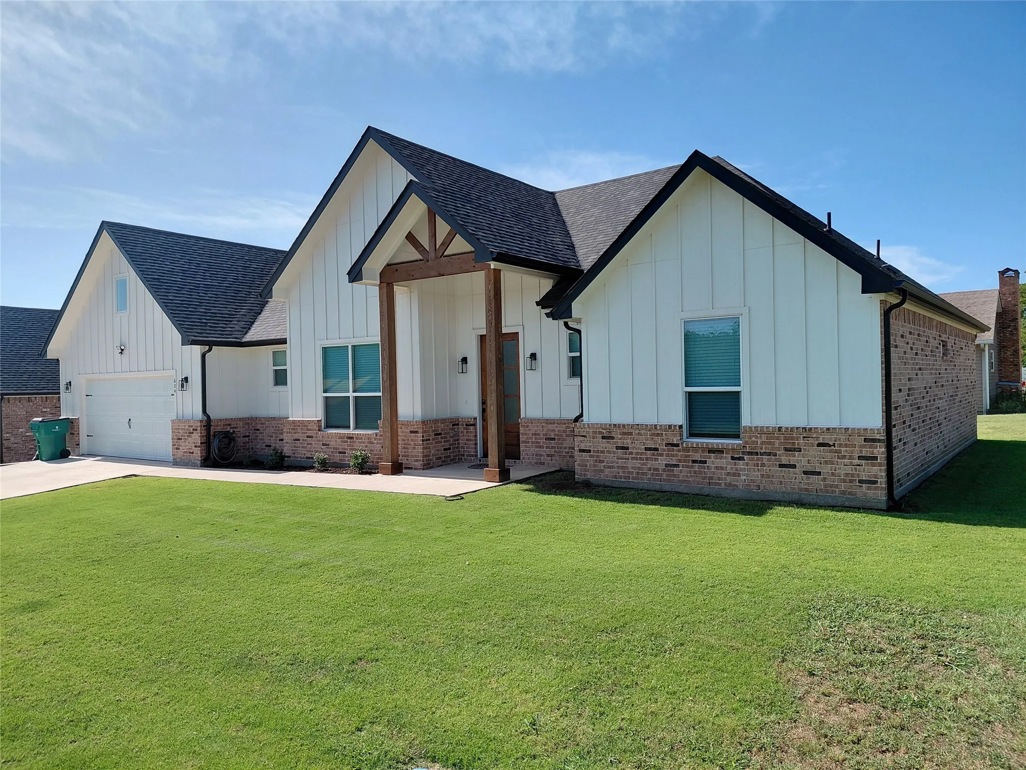 Single Family Residence For Sale in Cooke County , 604 E 4th Street, Muenster, Texas 76252, 4 Bedroom, 3 Bathroom, 2 Garage spaces, 2,029 Sqft, built in 2023, mls#21328741, Real Estate Agent in Muenster, Homes For Sale in Cooke county, Homes For Sale in Muenster, Realtor in Muenster Texas, Real Estate Brokerage Independent Realty Texas, Luminita Cordes Realtor