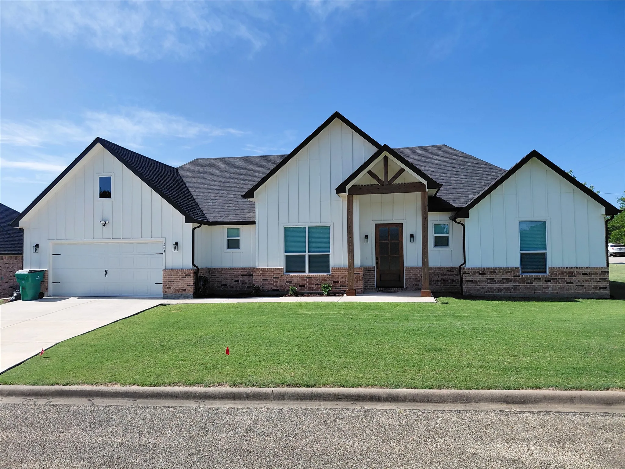 Single Family Residence For Sale in Cooke County , 604 E 4th Street, Muenster, Texas 76252, 4 Bedroom, 3 Bathroom, 2 Garage spaces, 2,029 Sqft, built in 2023, mls#21328741, Real Estate Agent in Muenster, Homes For Sale in Cooke county, Homes For Sale in Muenster, Realtor in Muenster Texas, Real Estate Brokerage Independent Realty Texas, Luminita Cordes Realtor