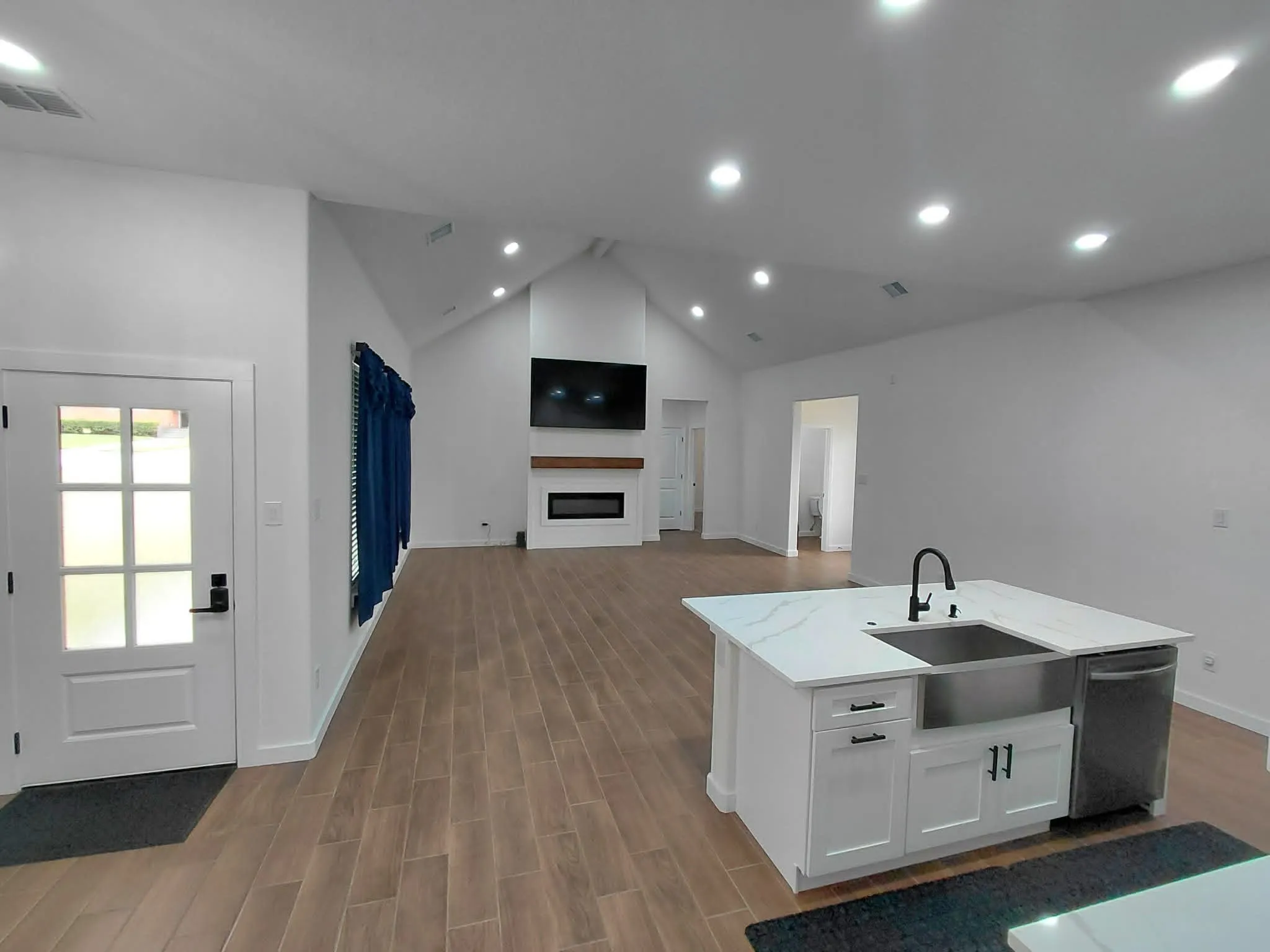 Single Family Residence For Sale in Cooke County , 604 E 4th Street, Muenster, Texas 76252, 4 Bedroom, 3 Bathroom, 2 Garage spaces, 2,029 Sqft, built in 2023, mls#21328741, Real Estate Agent in Muenster, Homes For Sale in Cooke county, Homes For Sale in Muenster, Realtor in Muenster Texas, Real Estate Brokerage Independent Realty Texas, Luminita Cordes Realtor