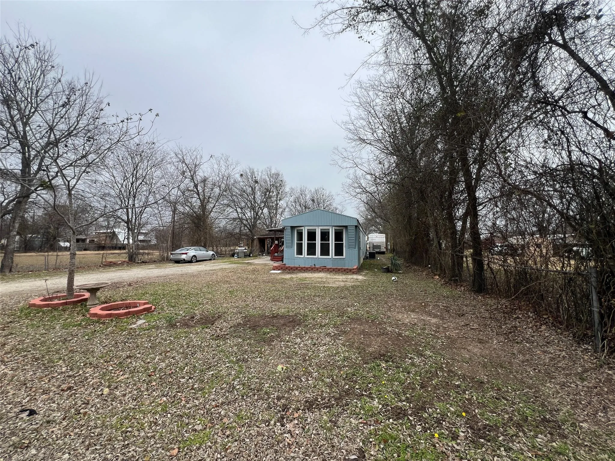 Mobile Home For Sale in Hunt County , 1012 Redoak Drive, West Tawakoni, Texas 75474, 3 Bedroom, 2 Bathroom, Garage spaces, 1,064 Sqft, built in 1997, mls#21329520, Real Estate Agent in West Tawakoni, Homes For Sale in Hunt county, Homes For Sale in West Tawakoni, Realtor in West Tawakoni Texas, Real Estate Brokerage Independent Realty Texas, Luminita Cordes Realtor