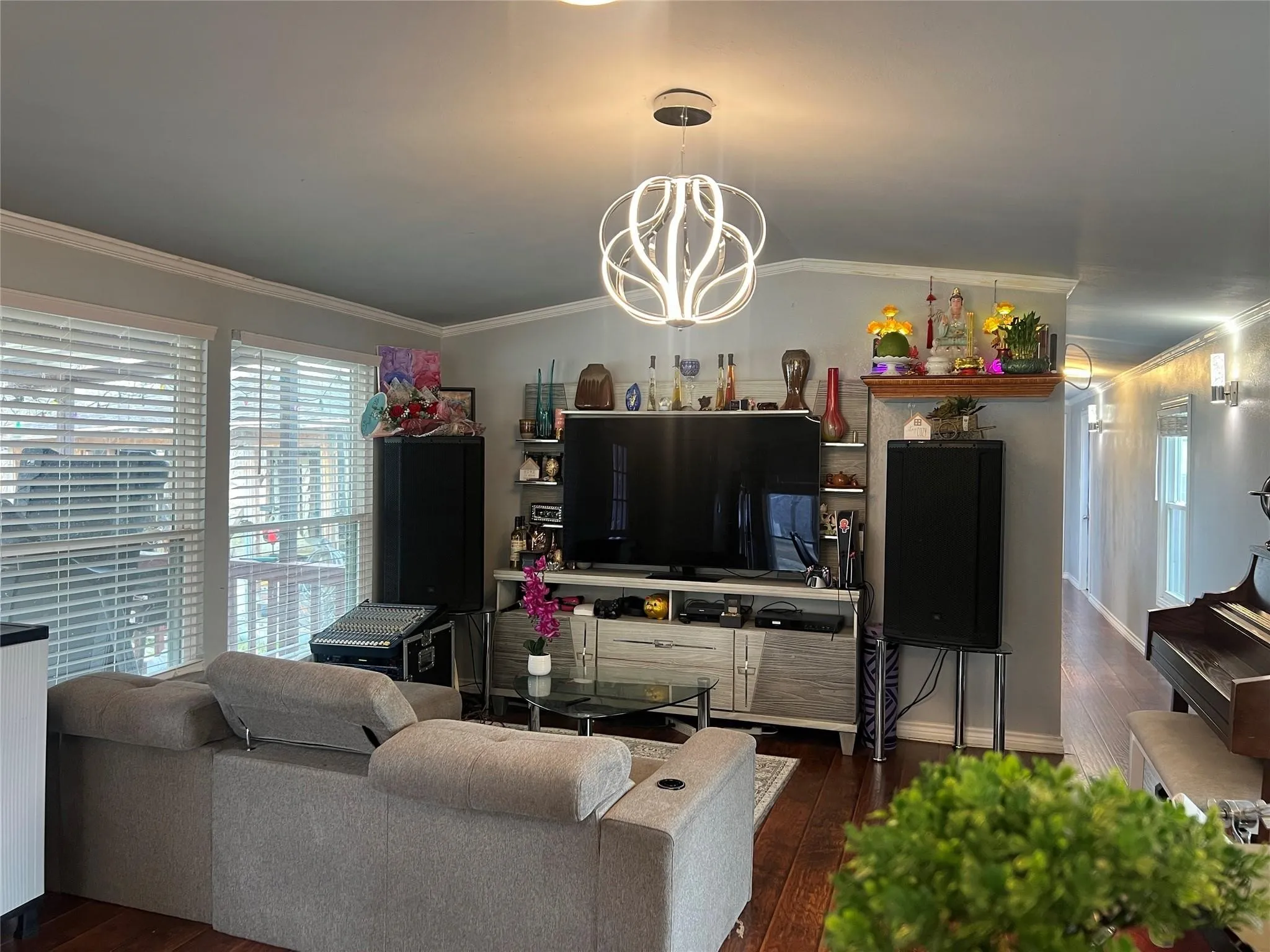 Mobile Home For Sale in Hunt County , 1012 Redoak Drive, West Tawakoni, Texas 75474, 3 Bedroom, 2 Bathroom, Garage spaces, 1,064 Sqft, built in 1997, mls#21329520, Real Estate Agent in West Tawakoni, Homes For Sale in Hunt county, Homes For Sale in West Tawakoni, Realtor in West Tawakoni Texas, Real Estate Brokerage Independent Realty Texas, Luminita Cordes Realtor
