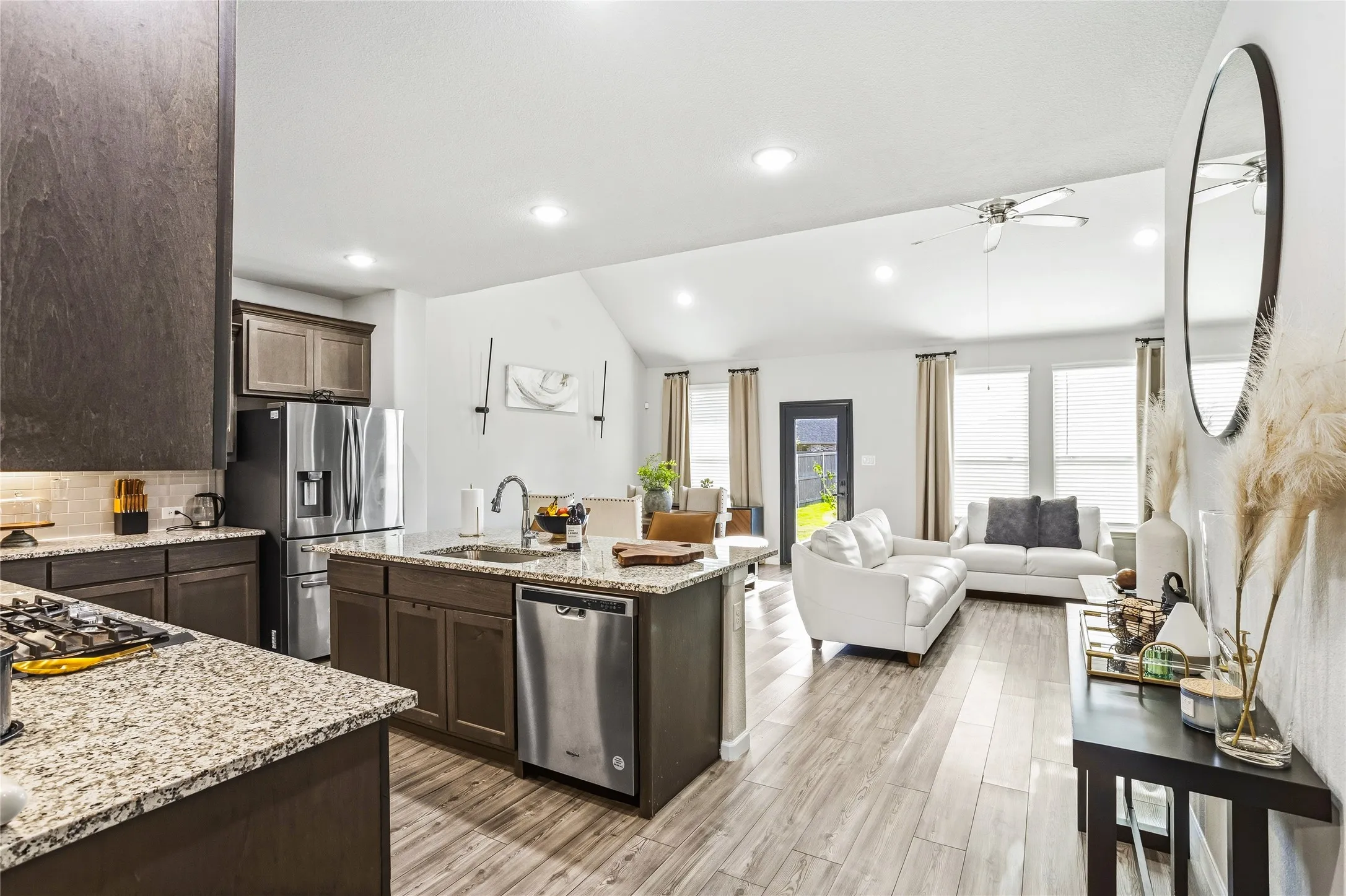 Single Family Residence For Sale in Ellis County , 6717 Aster Drive, Venus, Texas 76084, 4 Bedroom, 3 Bathroom, 2 Garage spaces, 2,945 Sqft, built in 2021, mls#21328474, Real Estate Agent in Venus, Homes For Sale in Ellis county, Homes For Sale in Venus, Realtor in Venus Texas, Real Estate Brokerage Independent Realty Texas, Luminita Cordes Realtor