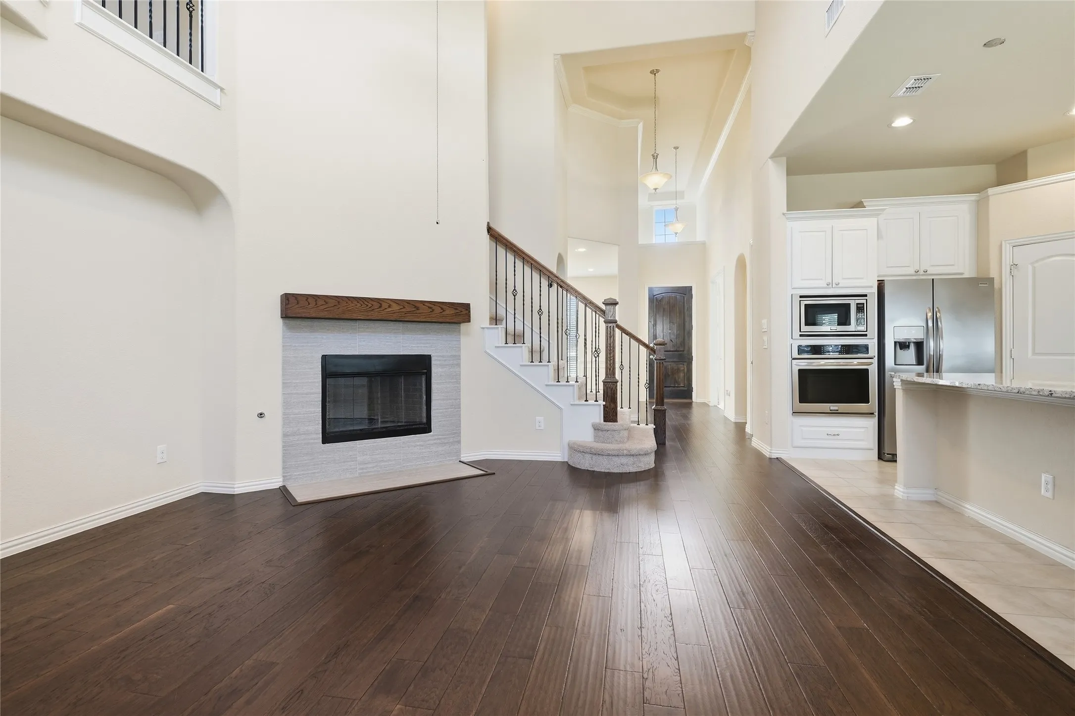 Single Family Residence For Sale in Collin County , 5657 Kerry Drive, Frisco, Texas 75035, 4 Bedroom, 3 Bathroom, 2 Garage spaces, 2,900 Sqft, built in 2016, mls#21325493, Real Estate Agent in Frisco, Homes For Sale in Collin county, Homes For Sale in Frisco, Realtor in Frisco Texas, Real Estate Brokerage Independent Realty Texas, Luminita Cordes Realtor