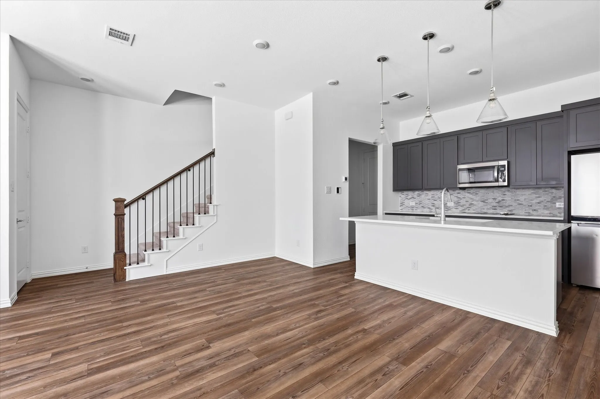 Single Family Residence For Sale in Dallas County , 7572 Laburnam Road, Dallas, Texas 75228, 3 Bedrooms, 3 Bathrooms, 2 Garage spaces, 1,578 Sqft, built in 2024, Price $367,500, mls#21325566, Real Estate Agent in Dallas, Homes For Sale in Dallas county, Homes For Sale in Dallas, Realtor in Dallas Texas, Real Estate Brokerage Independent Realty Texas, Luminita Cordes Realtor