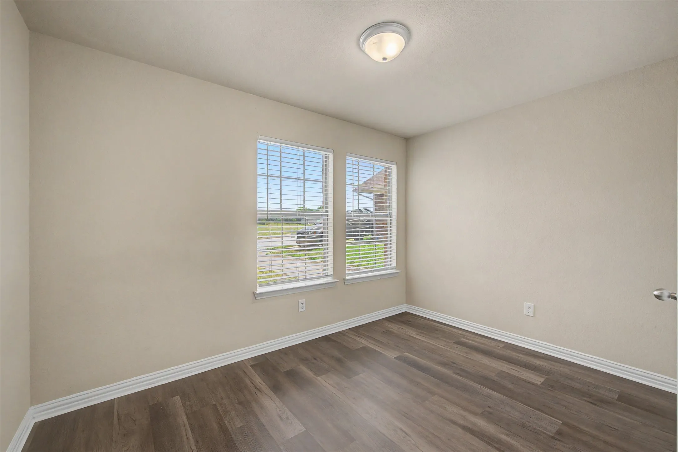 Duplex For Sale in Tarrant County , 3124 Cherry Lane, Fort Worth, Texas 76116, 6 Bedroom, 4 Bathroom, 2 Garage spaces, 0 Sqft, built in 2007, mls#21329758, Real Estate Agent in Fort Worth, Homes For Sale in Tarrant county, Homes For Sale in Fort Worth, Realtor in Fort Worth Texas, Real Estate Brokerage Independent Realty Texas, Luminita Cordes Realtor