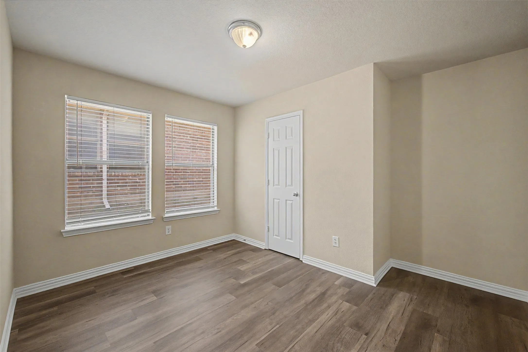 Duplex For Sale in Tarrant County , 3124 Cherry Lane, Fort Worth, Texas 76116, 6 Bedroom, 4 Bathroom, 2 Garage spaces, 0 Sqft, built in 2007, mls#21329758, Real Estate Agent in Fort Worth, Homes For Sale in Tarrant county, Homes For Sale in Fort Worth, Realtor in Fort Worth Texas, Real Estate Brokerage Independent Realty Texas, Luminita Cordes Realtor